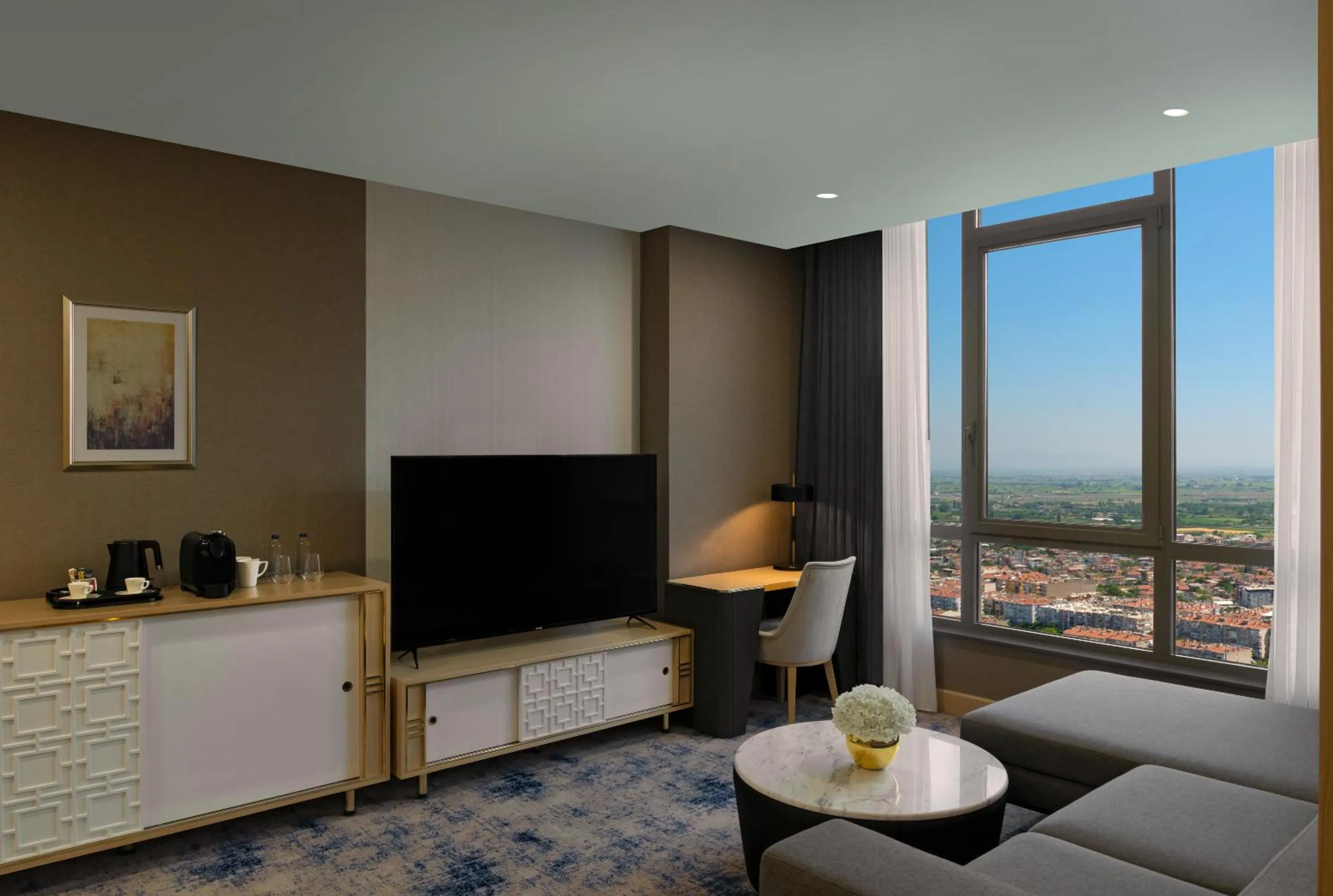 Living room in DoubleTree by Hilton Manisa