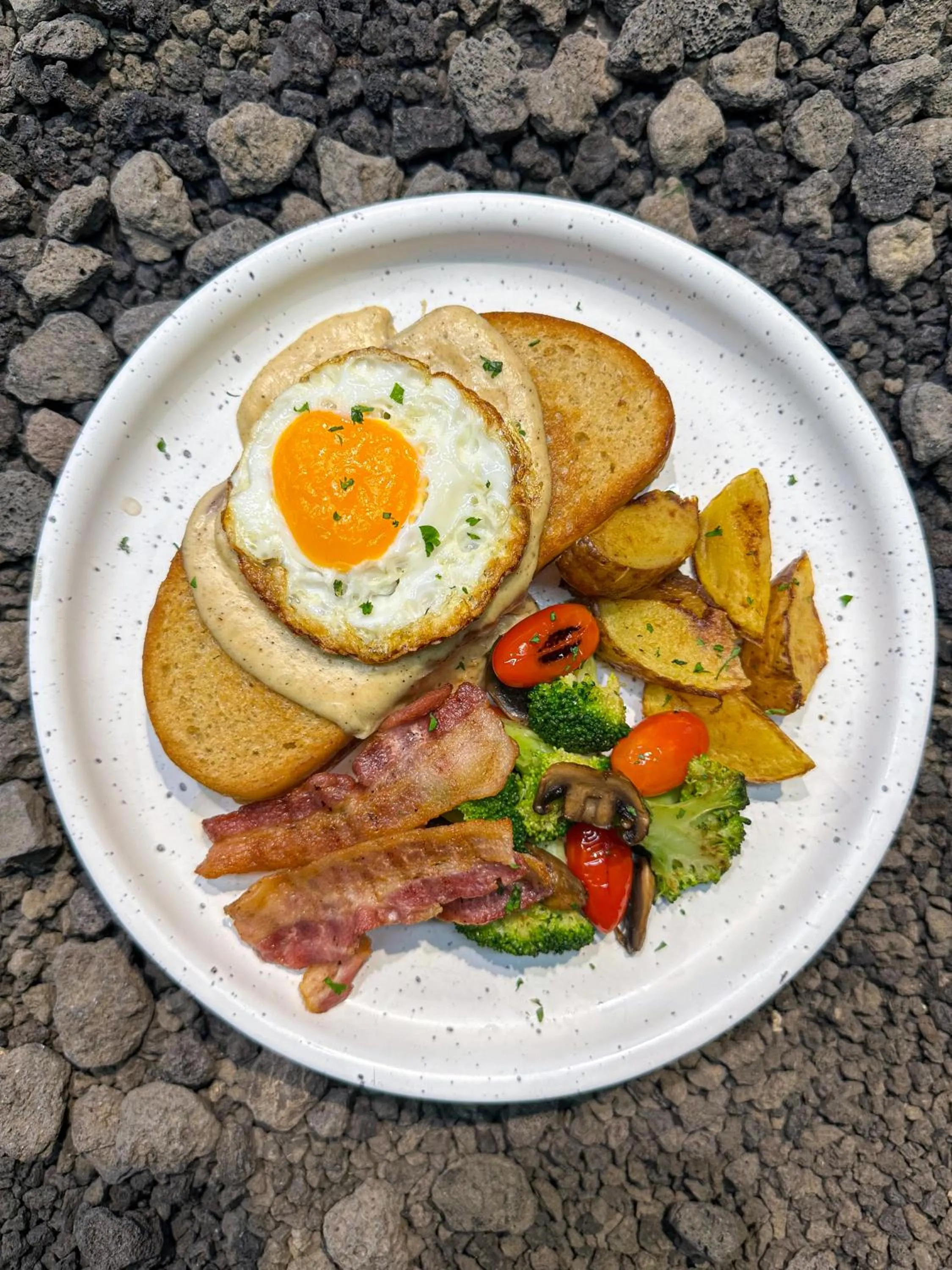 Food and drinks in PASSA Hotel Bangkok