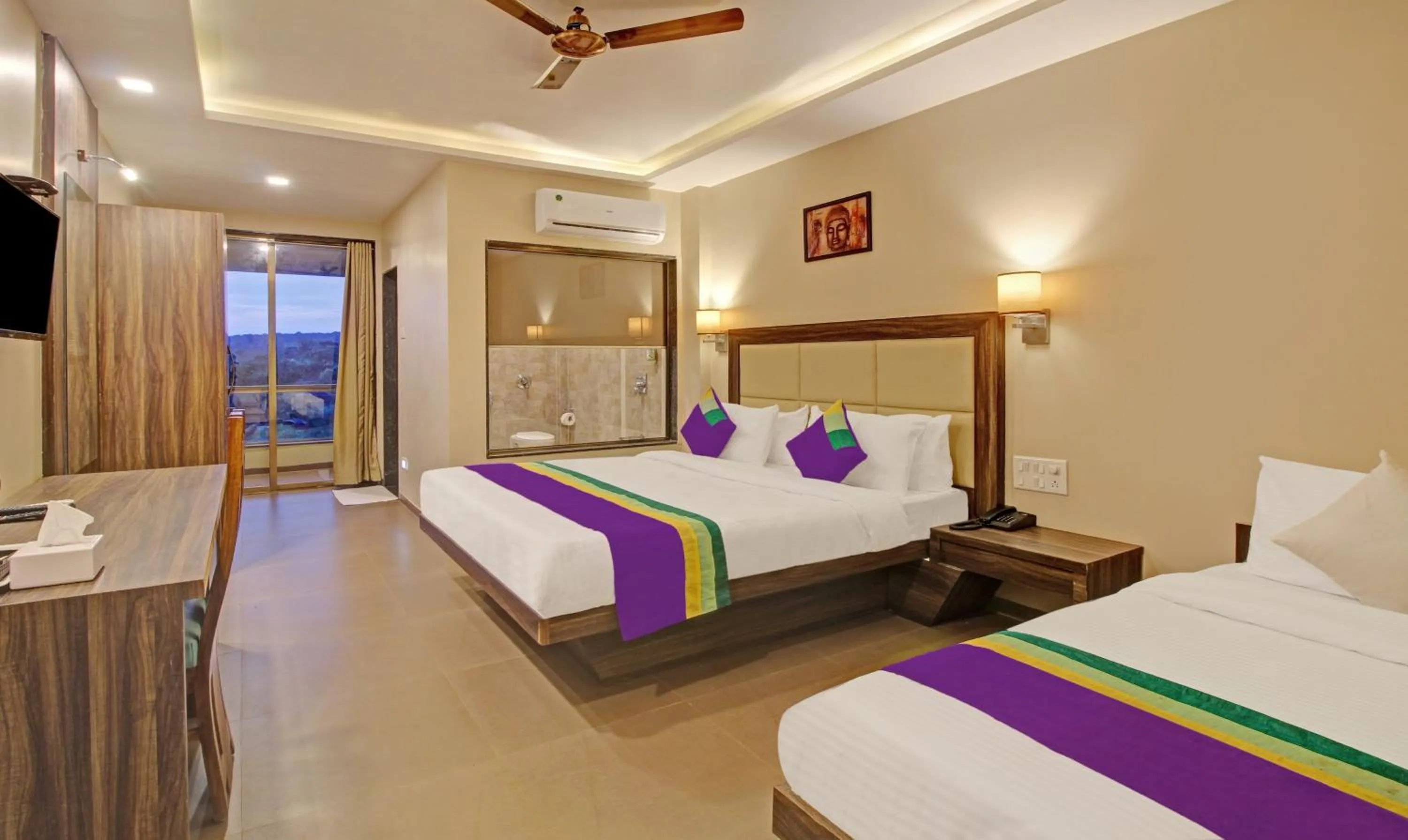 Photo of the whole room in Treebo Mountain Retreat Mahabaleshwar, 600 Mtrs From Lingmala Waterfall