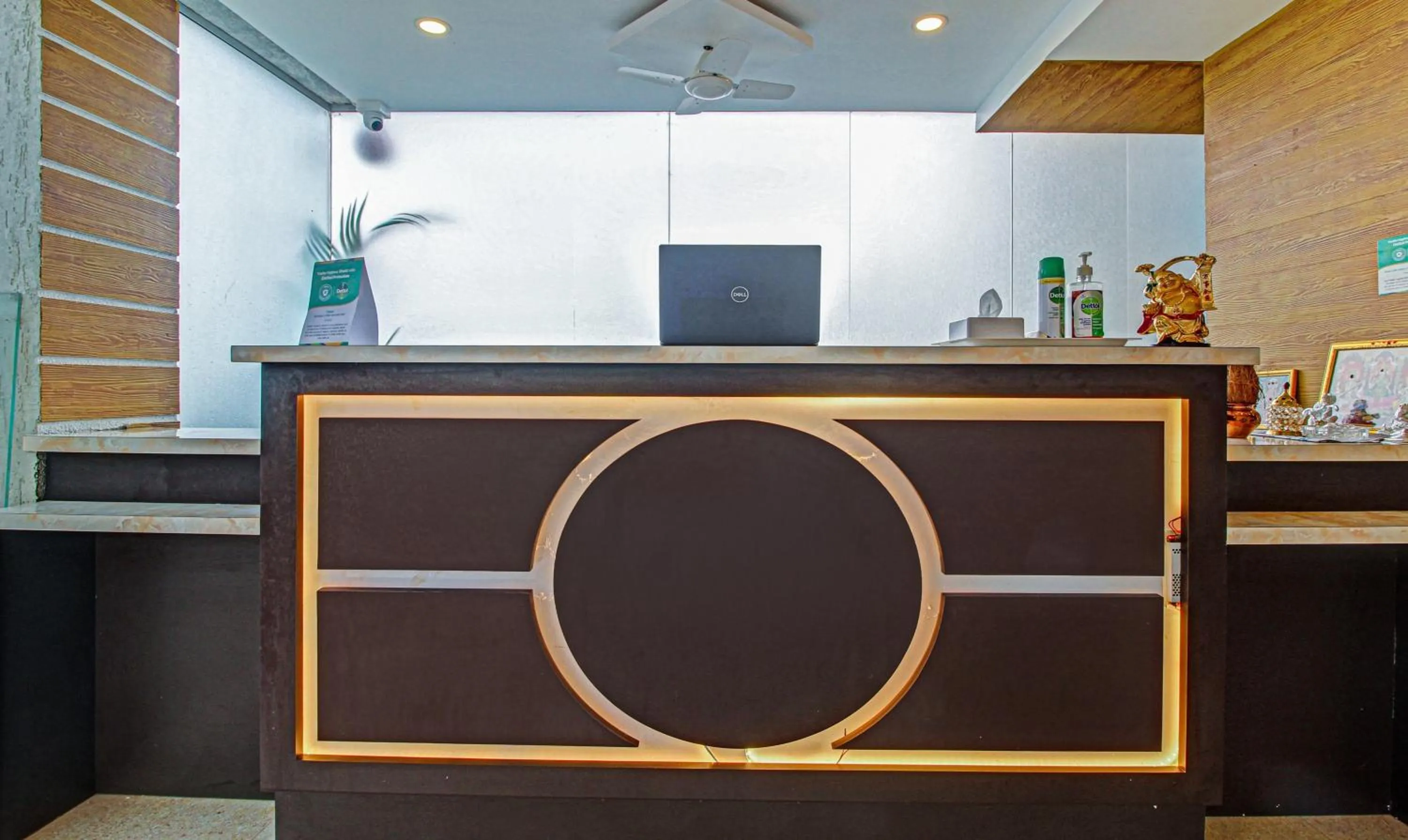 Lobby or reception in Treebo Mountain Retreat Mahabaleshwar, 600 Mtrs From Lingmala Waterfall