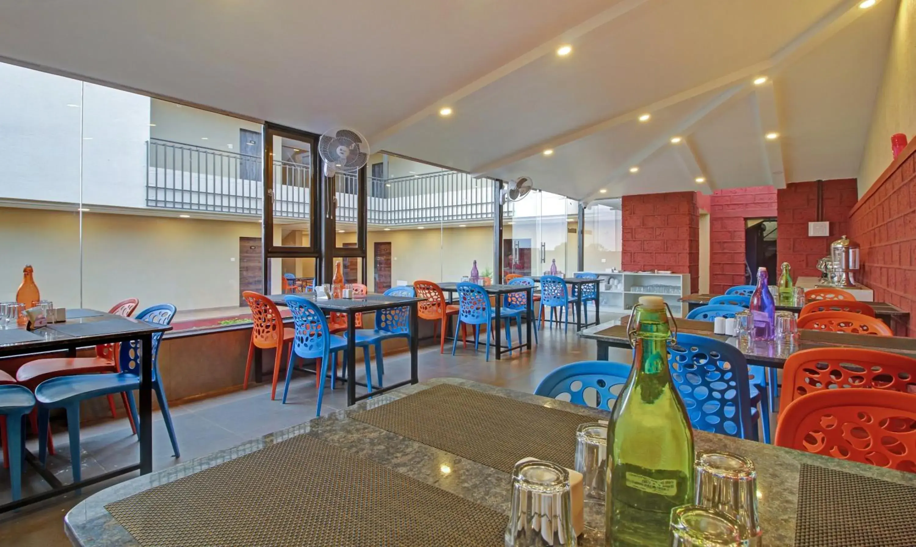 Restaurant/places to eat in Treebo Mountain Retreat Mahabaleshwar, 600 Mtrs From Lingmala Waterfall Restaurant/places to eat in Treebo Mountain Retreat Mahabaleshwar, 600 Mtrs From Lingmala Waterfall