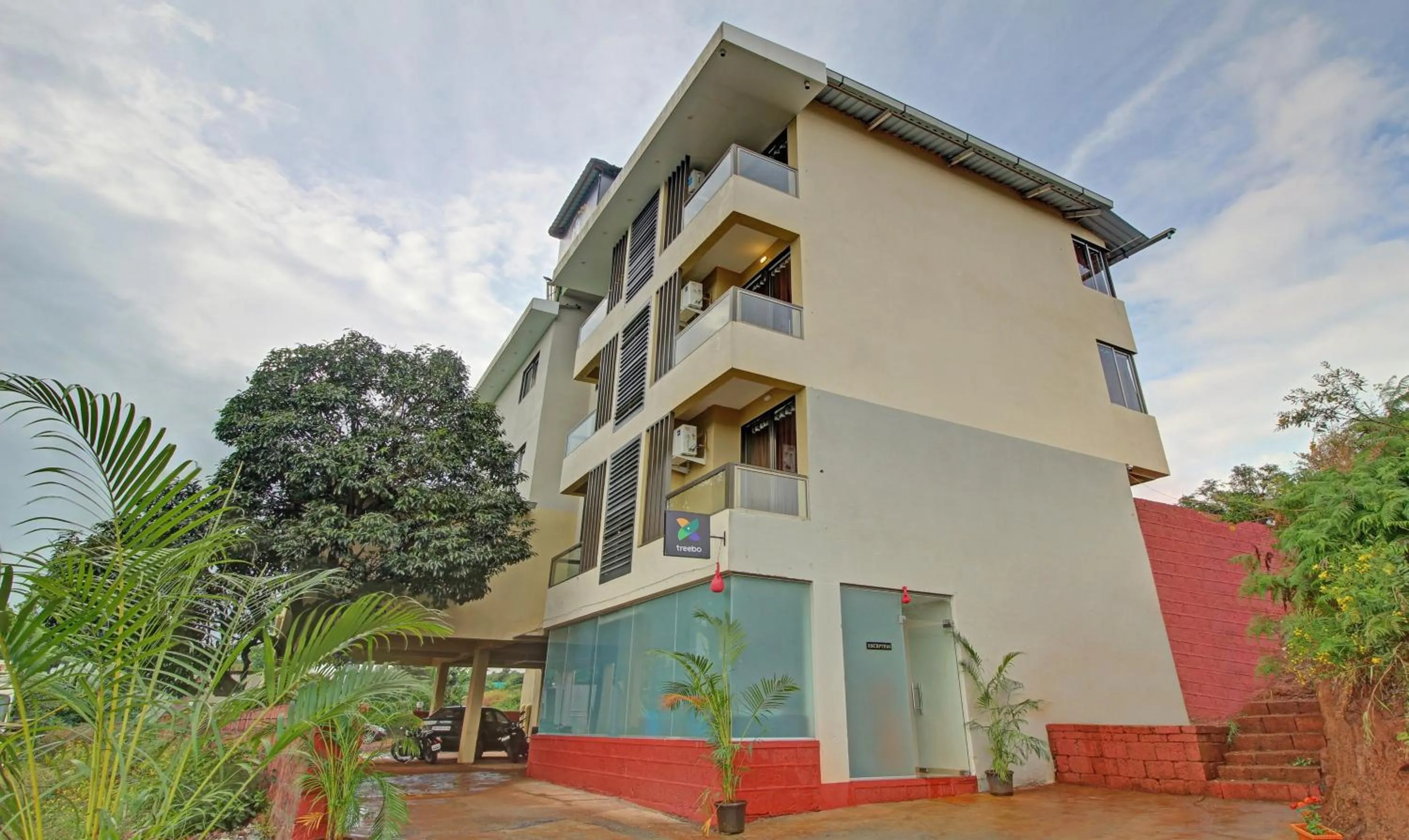 Facade/entrance in Treebo Mountain Retreat Mahabaleshwar, 600 Mtrs From Lingmala Waterfall