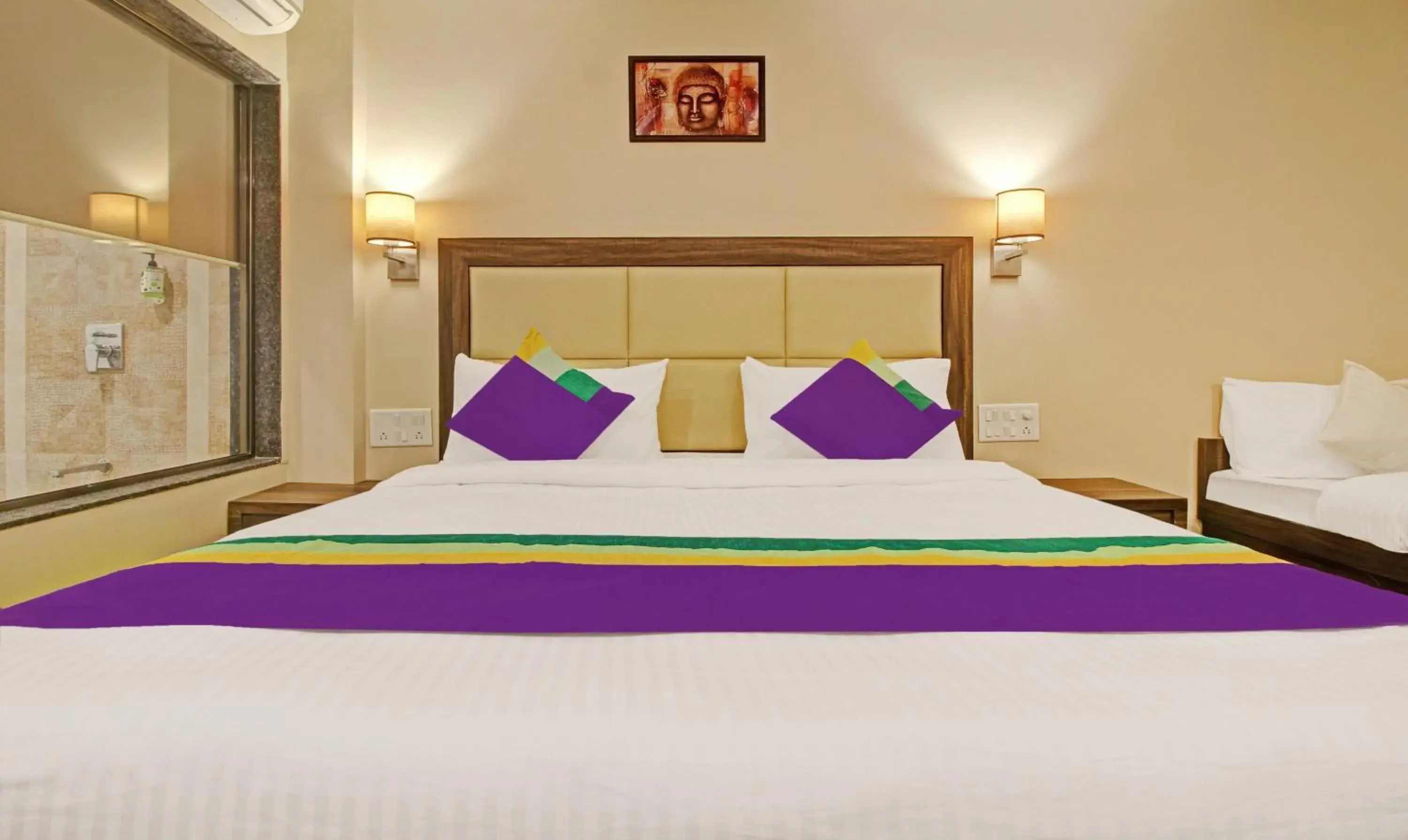 Bedroom, Bed in Treebo Mountain Retreat Mahabaleshwar, 600 Mtrs From Lingmala Waterfall Bedroom, Bed in Treebo Mountain Retreat Mahabaleshwar, 600 Mtrs From Lingmala Waterfall