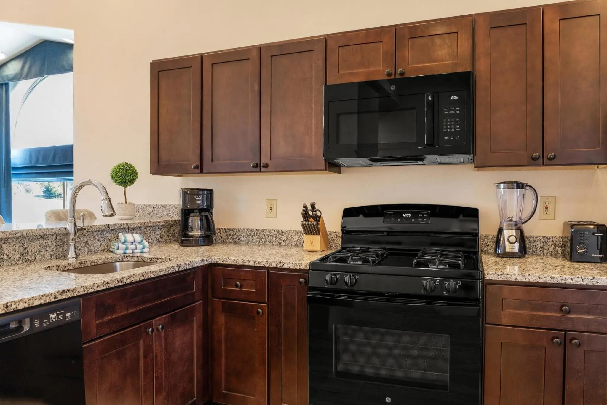Communal kitchen in Club Wyndham Pagosa