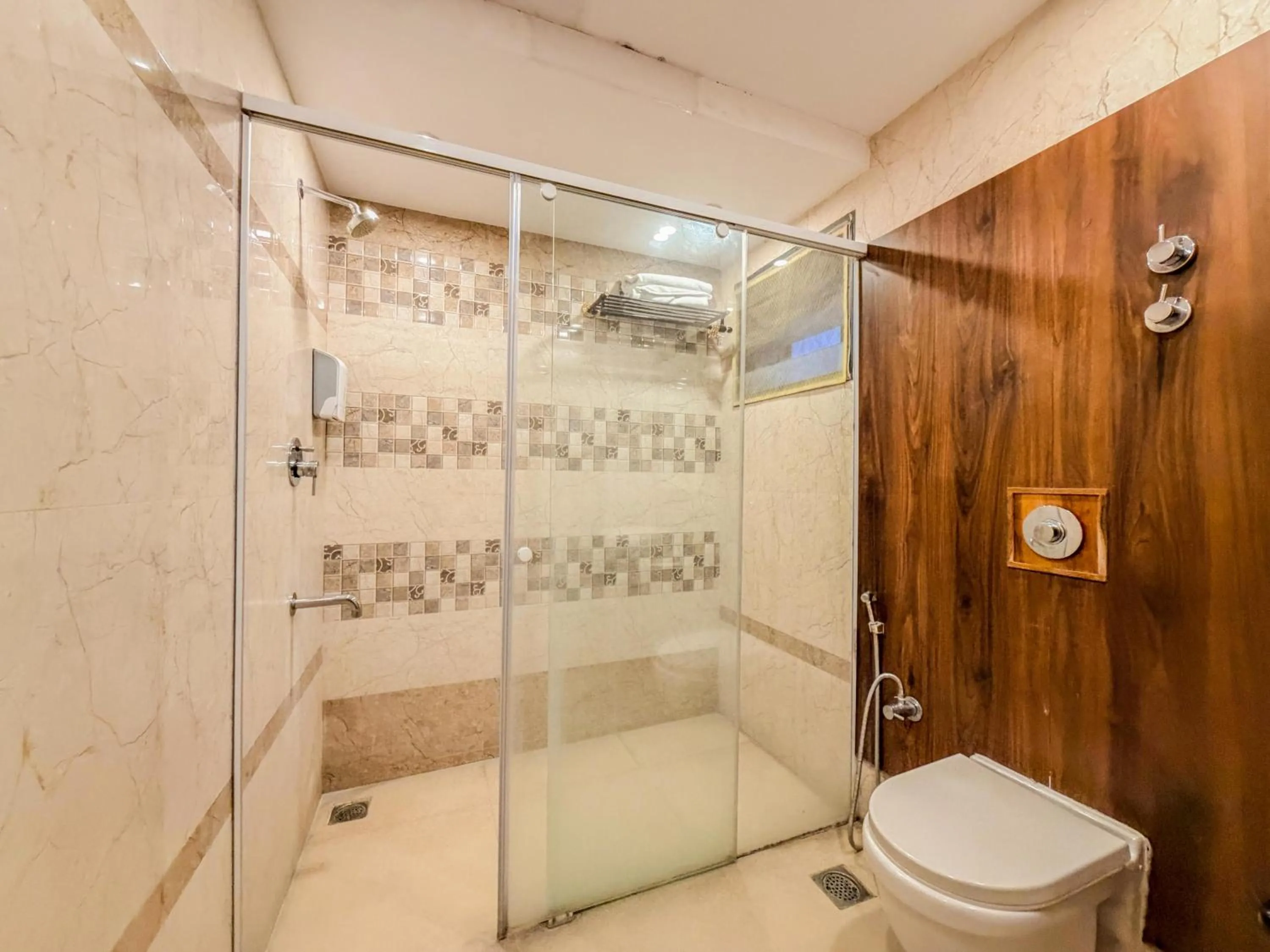 Shower in Zip By Spree Hotels Surabi International Vellore