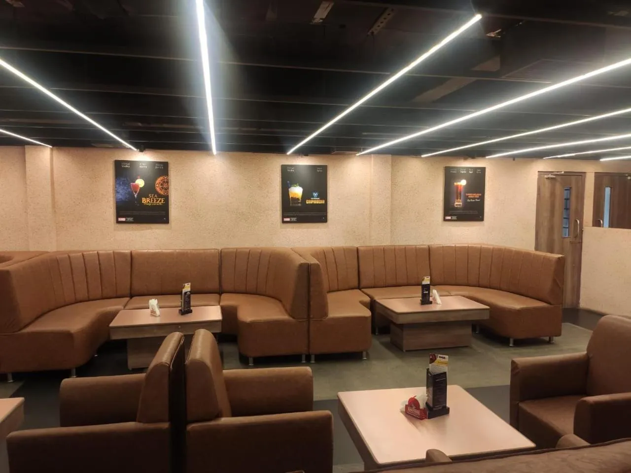 Lounge or bar in Zip By Spree Hotels Surabi International Vellore