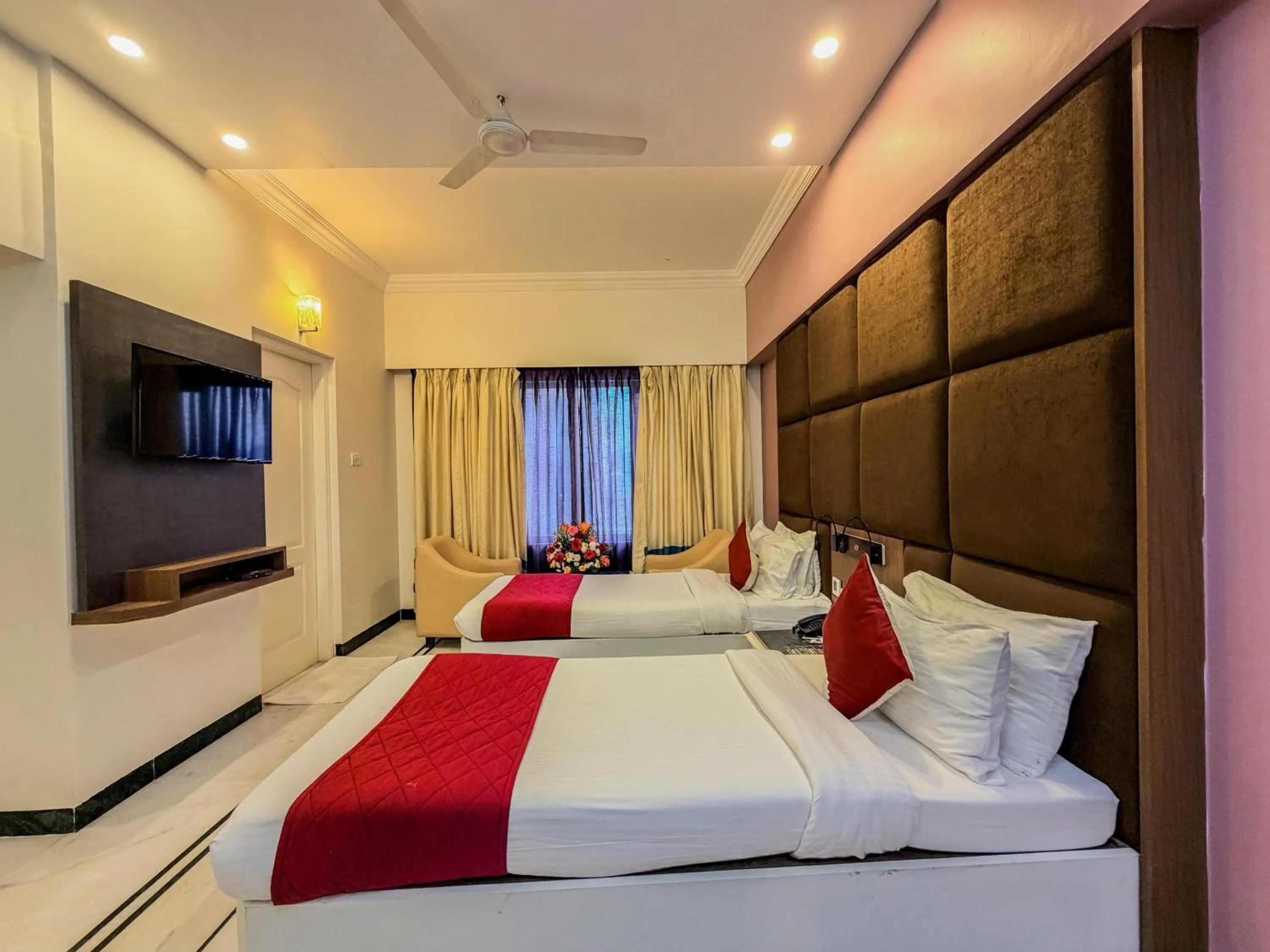 Bed in Zip By Spree Hotels Surabi International Vellore