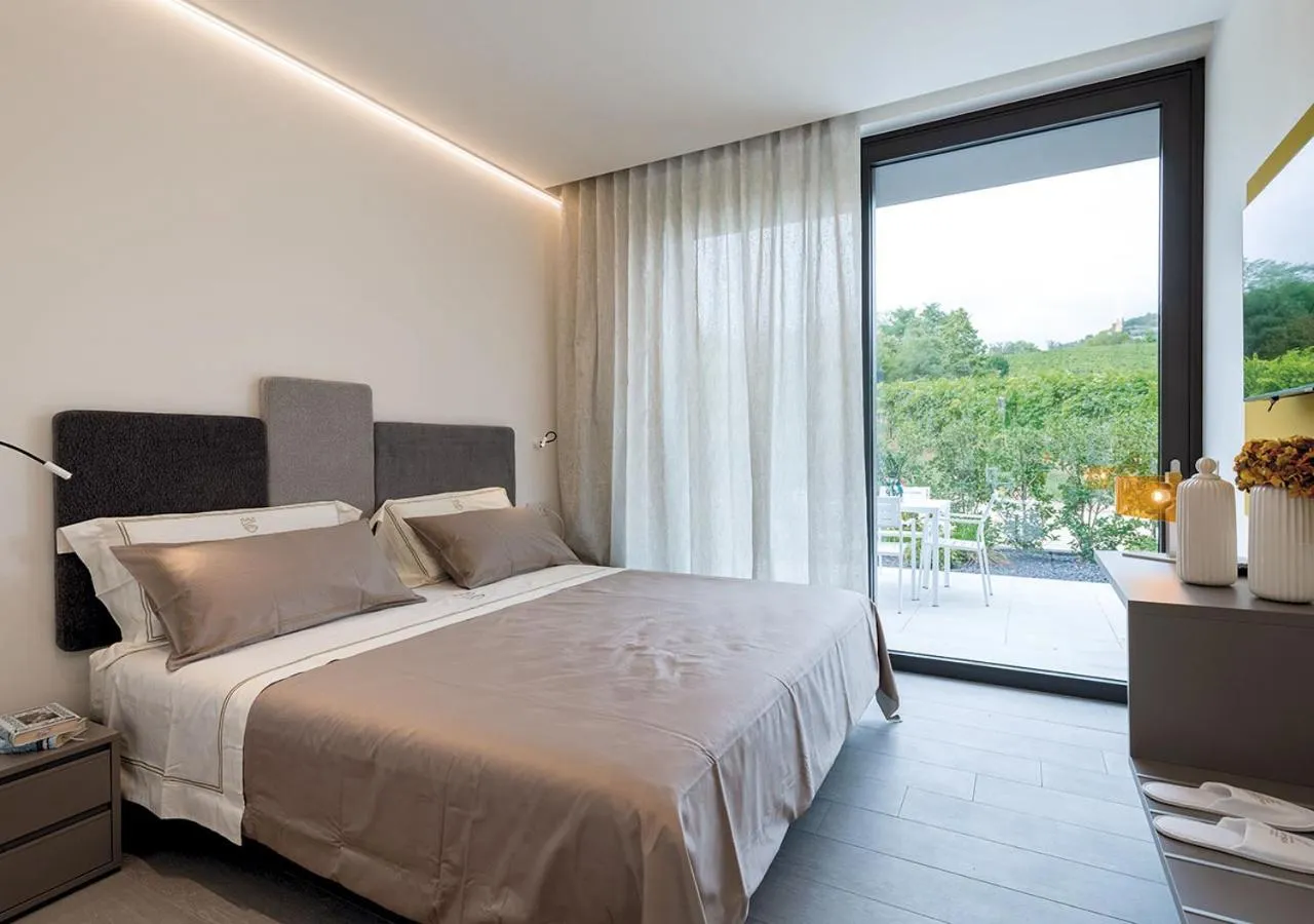 Bed in Progress Country & Wine House