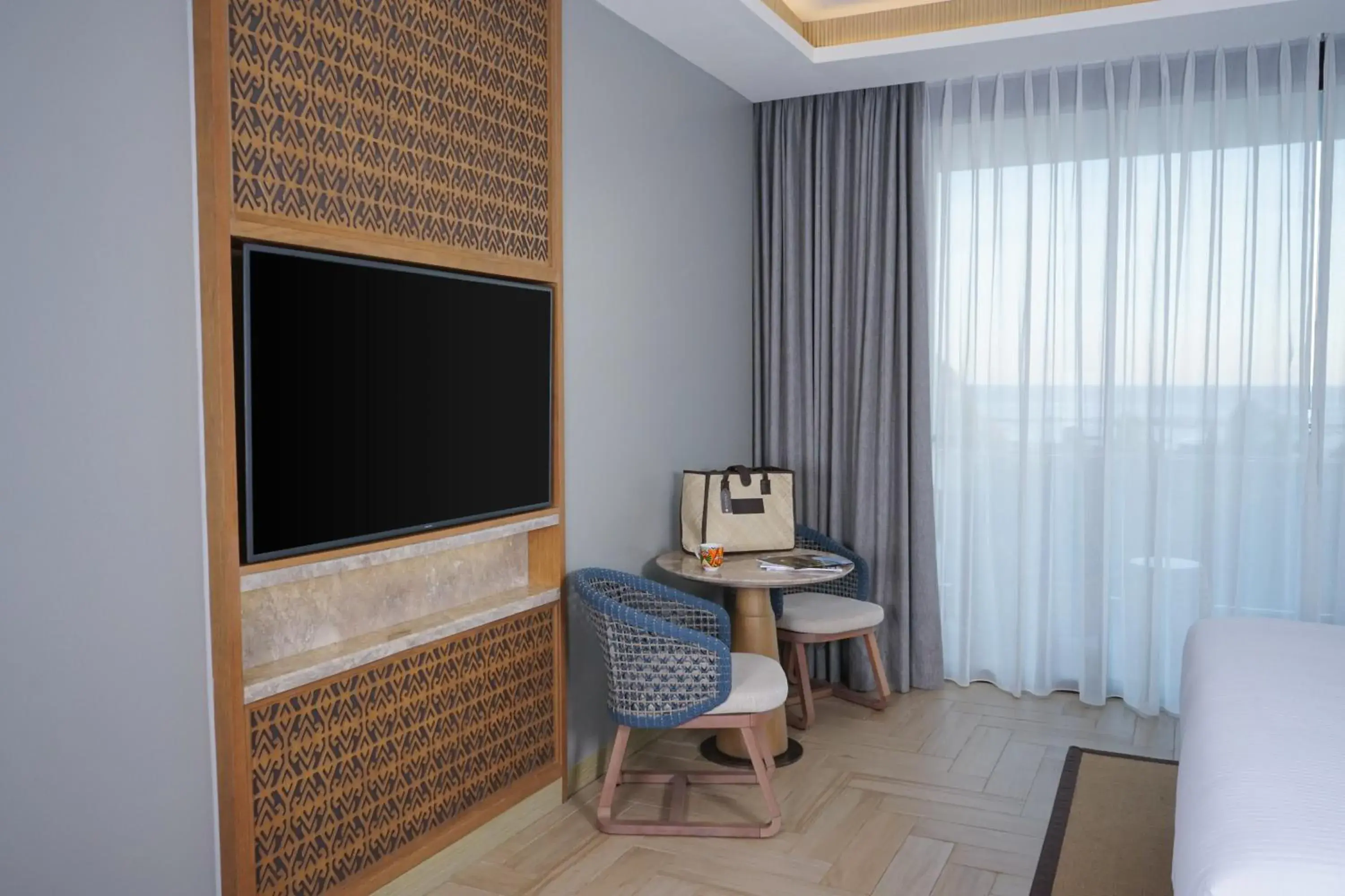 Deluxe King Room with Balcony and Ocean View in Pullman Lombok Merujani Mandalika Beach Resort Deluxe King Room with Balcony and Ocean View in Pullman Lombok Merujani Mandalika Beach Resort