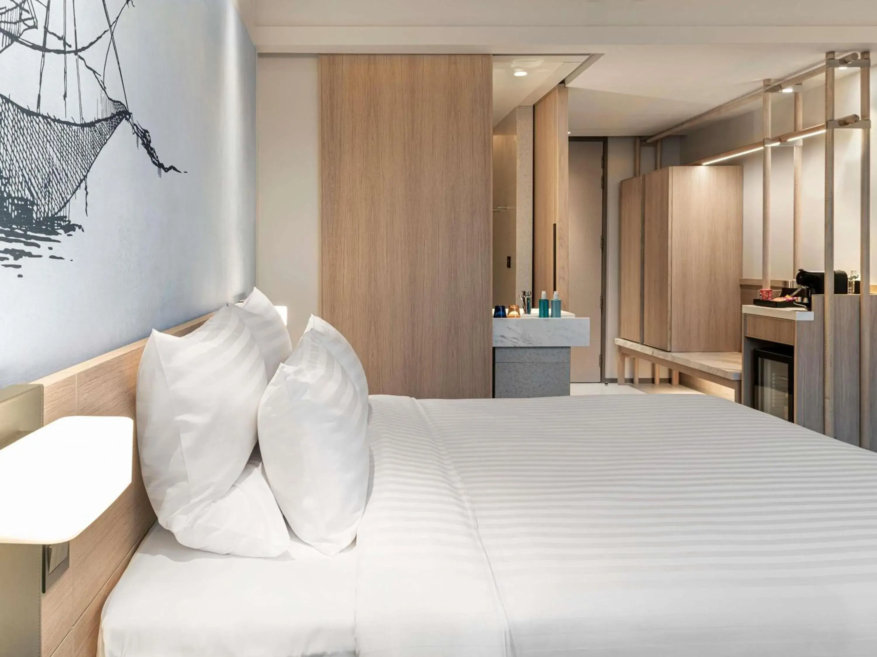 Bedroom, Bed in Novotel Bangkok Future Park Rangsit Bedroom, Bed in Novotel Bangkok Future Park Rangsit