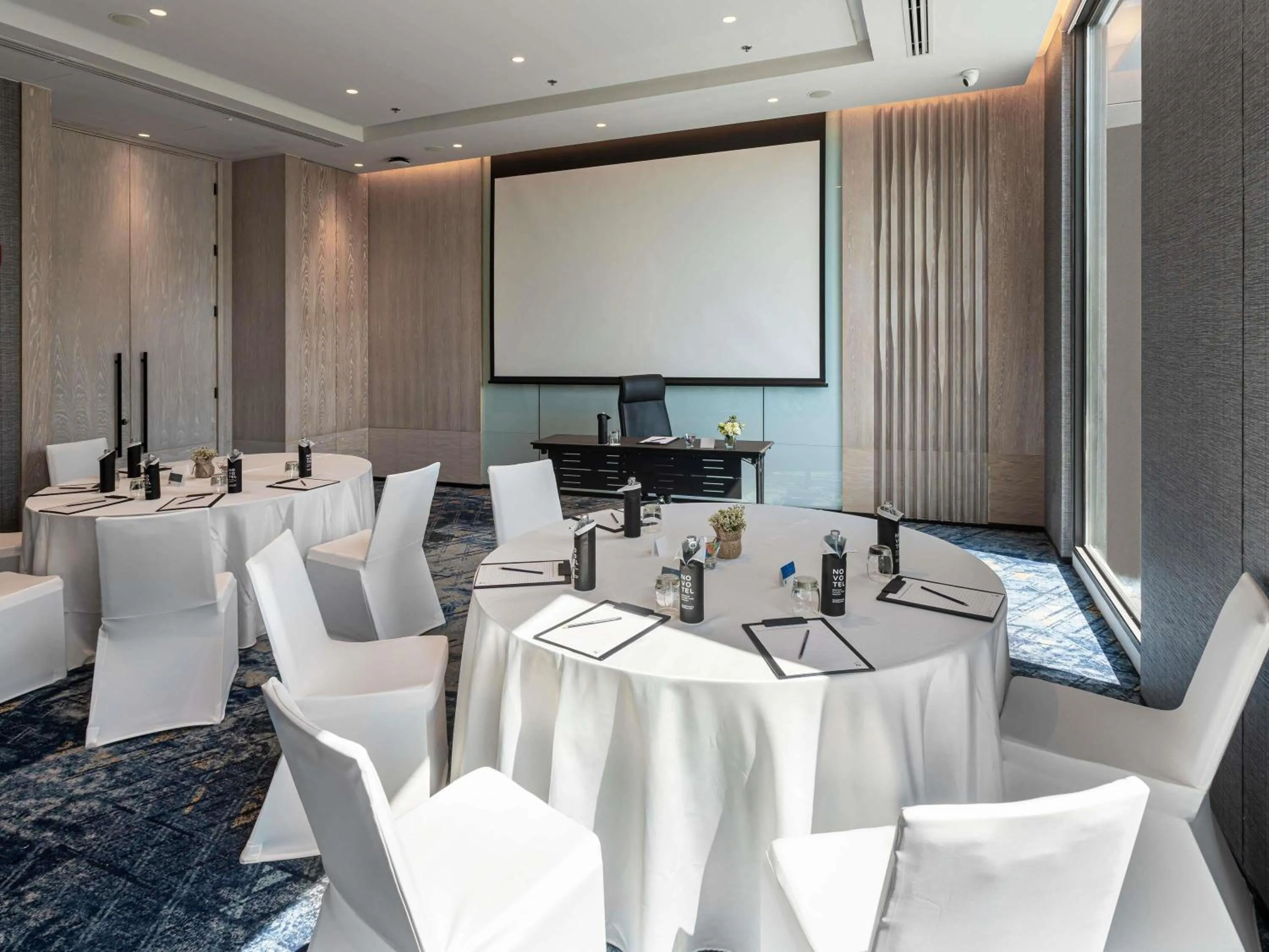 Meeting/conference room in Novotel Bangkok Future Park Rangsit