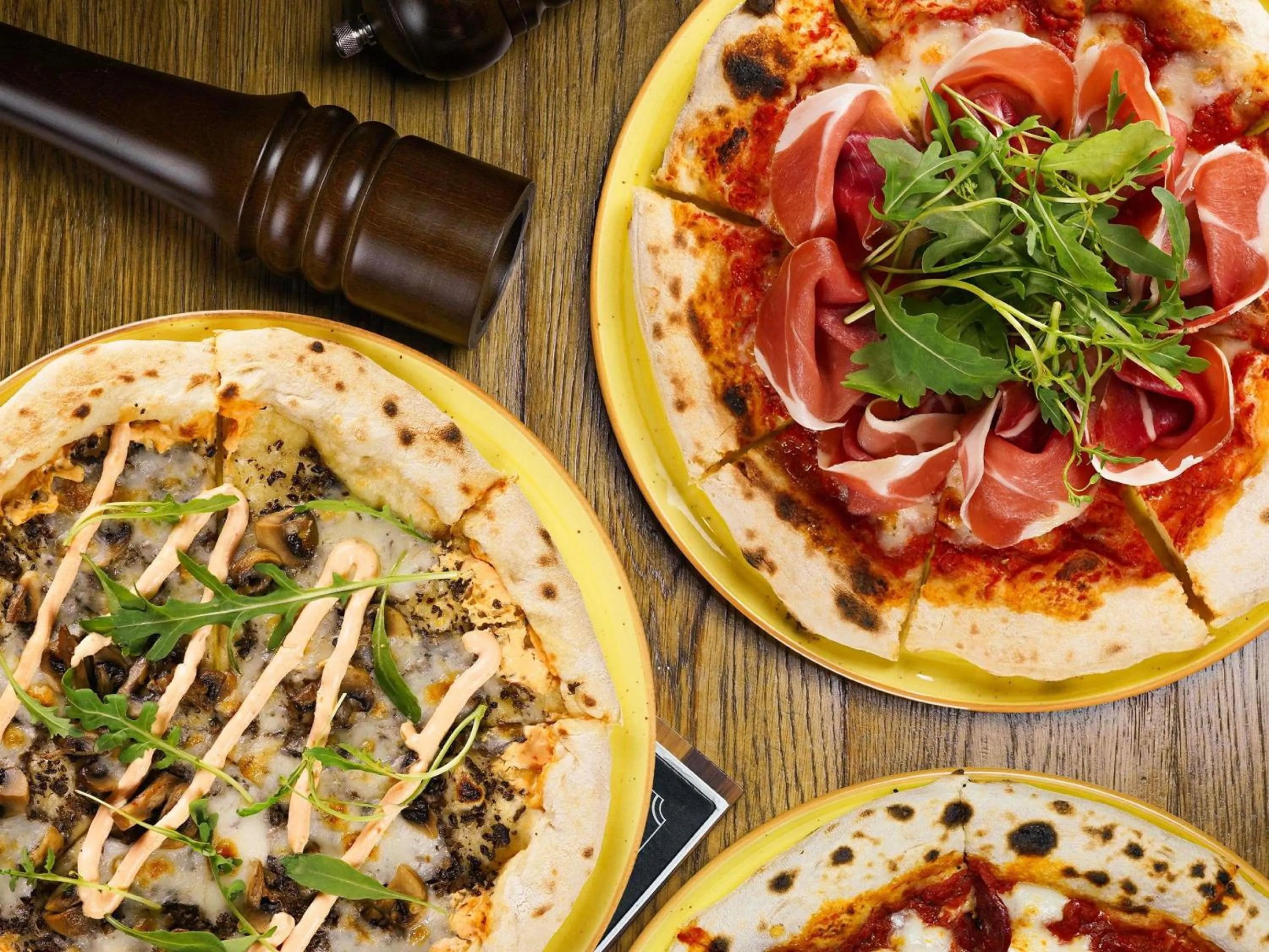 Restaurant/places to eat in Novotel Bangkok Future Park Rangsit