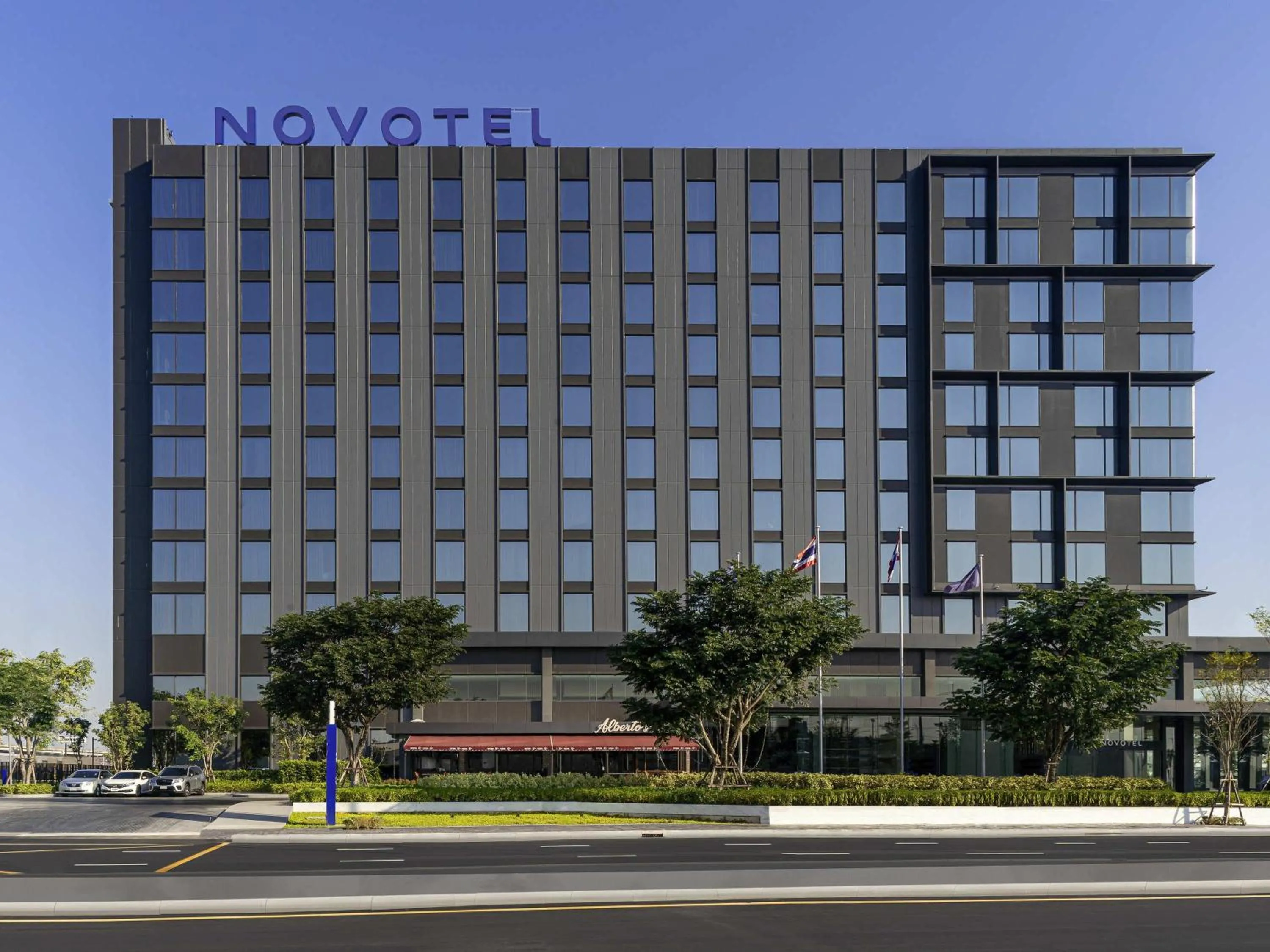 Property building in Novotel Bangkok Future Park Rangsit