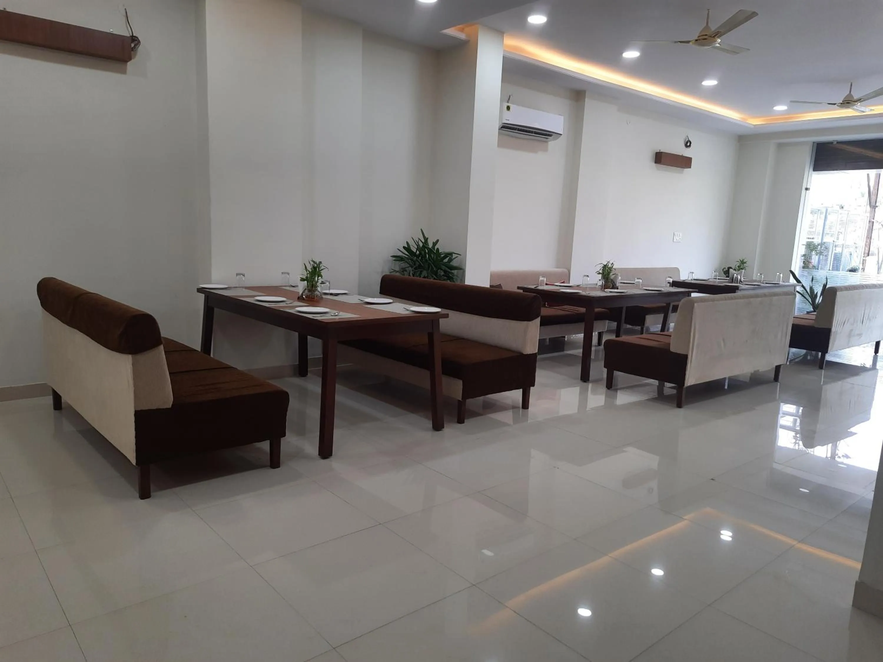 Dining area in The Knights' Inn