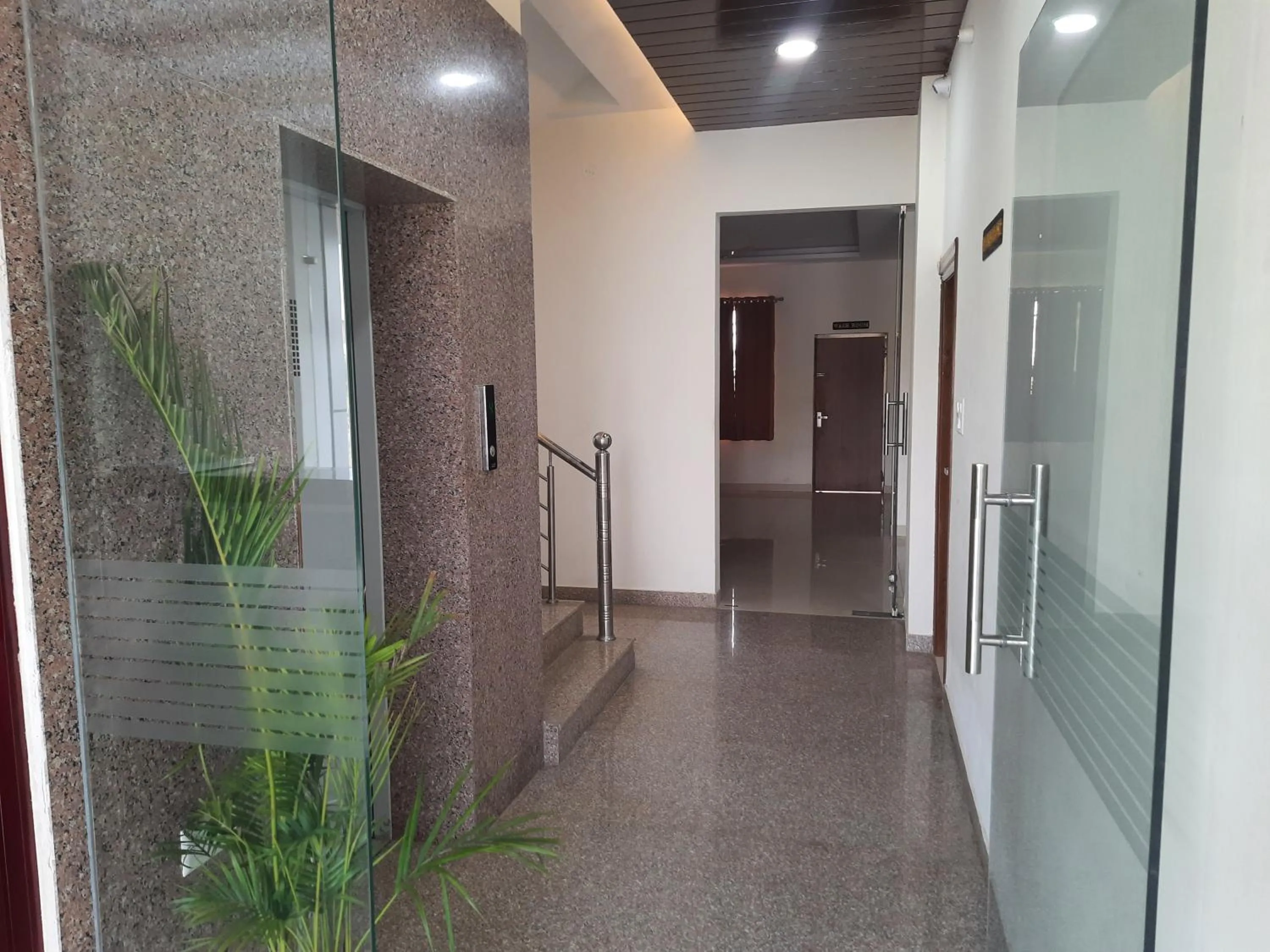 Facade/entrance in The Knights' Inn