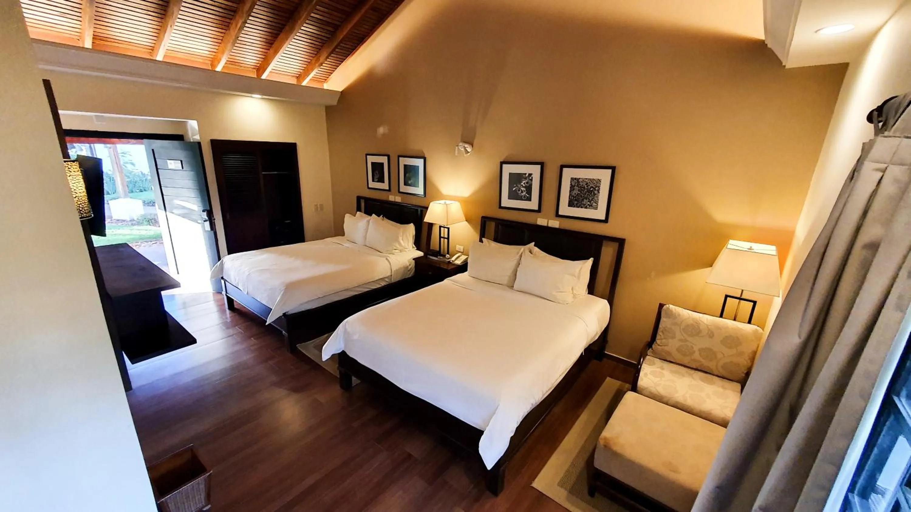 Bedroom, Bed in Alta Gracia Parque Hotel