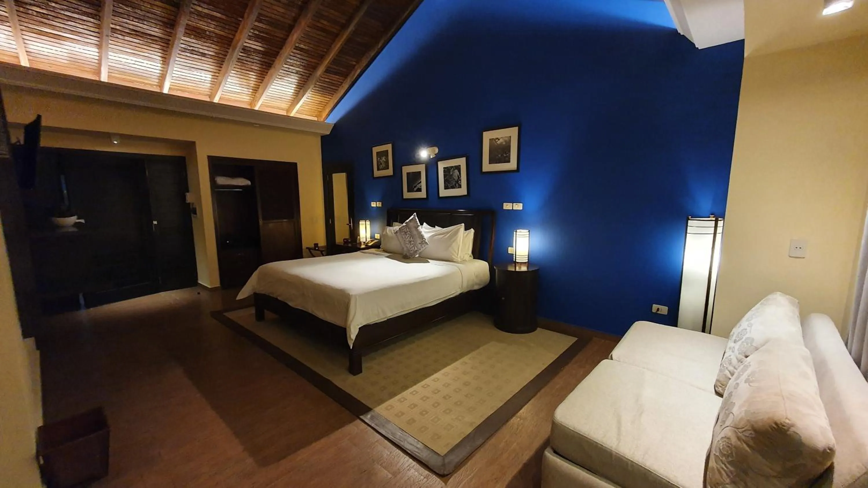 Photo of the whole room, Bed in Alta Gracia Parque Hotel