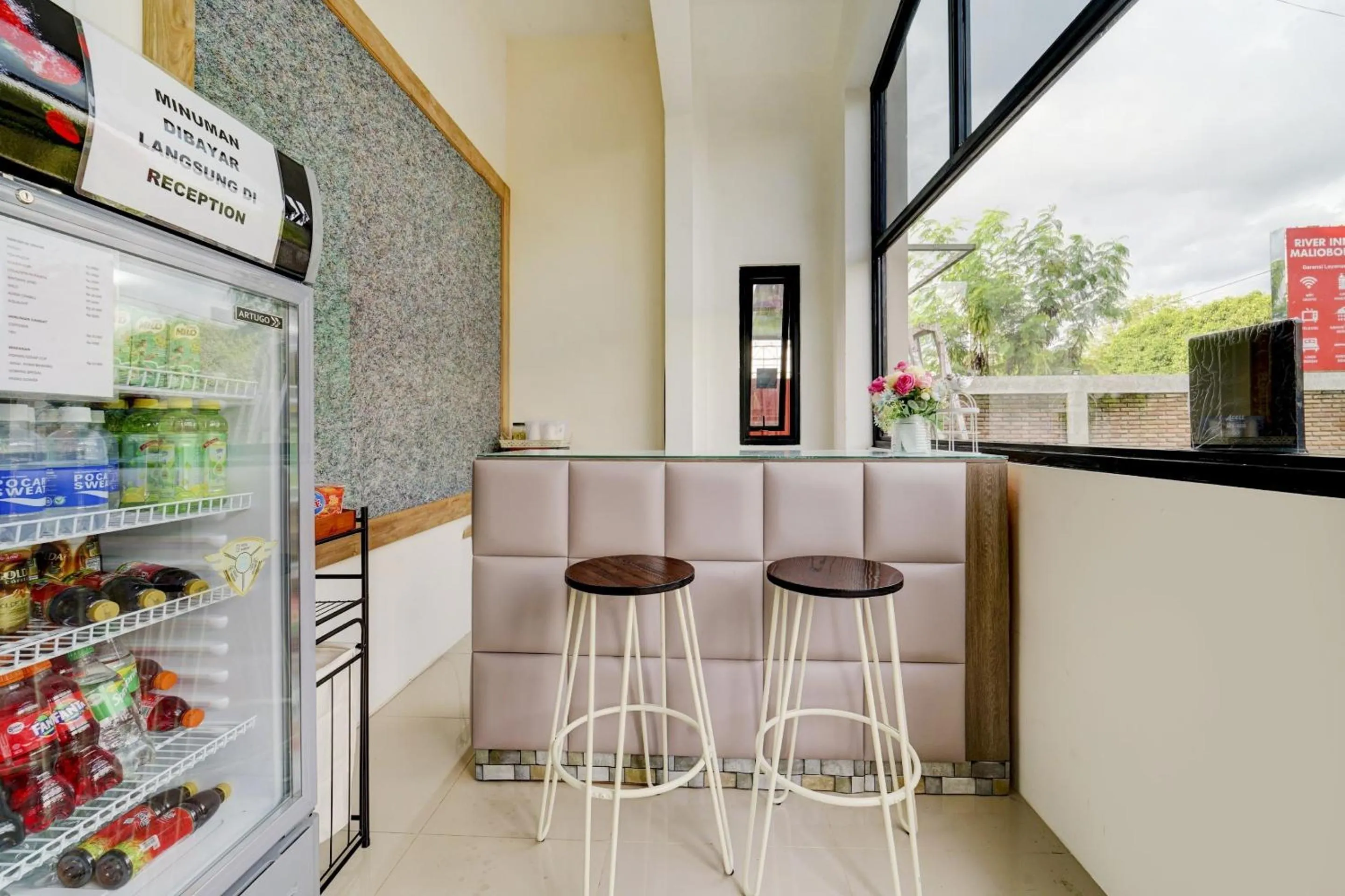 Lobby or reception in Hotel O River inn Malioboro