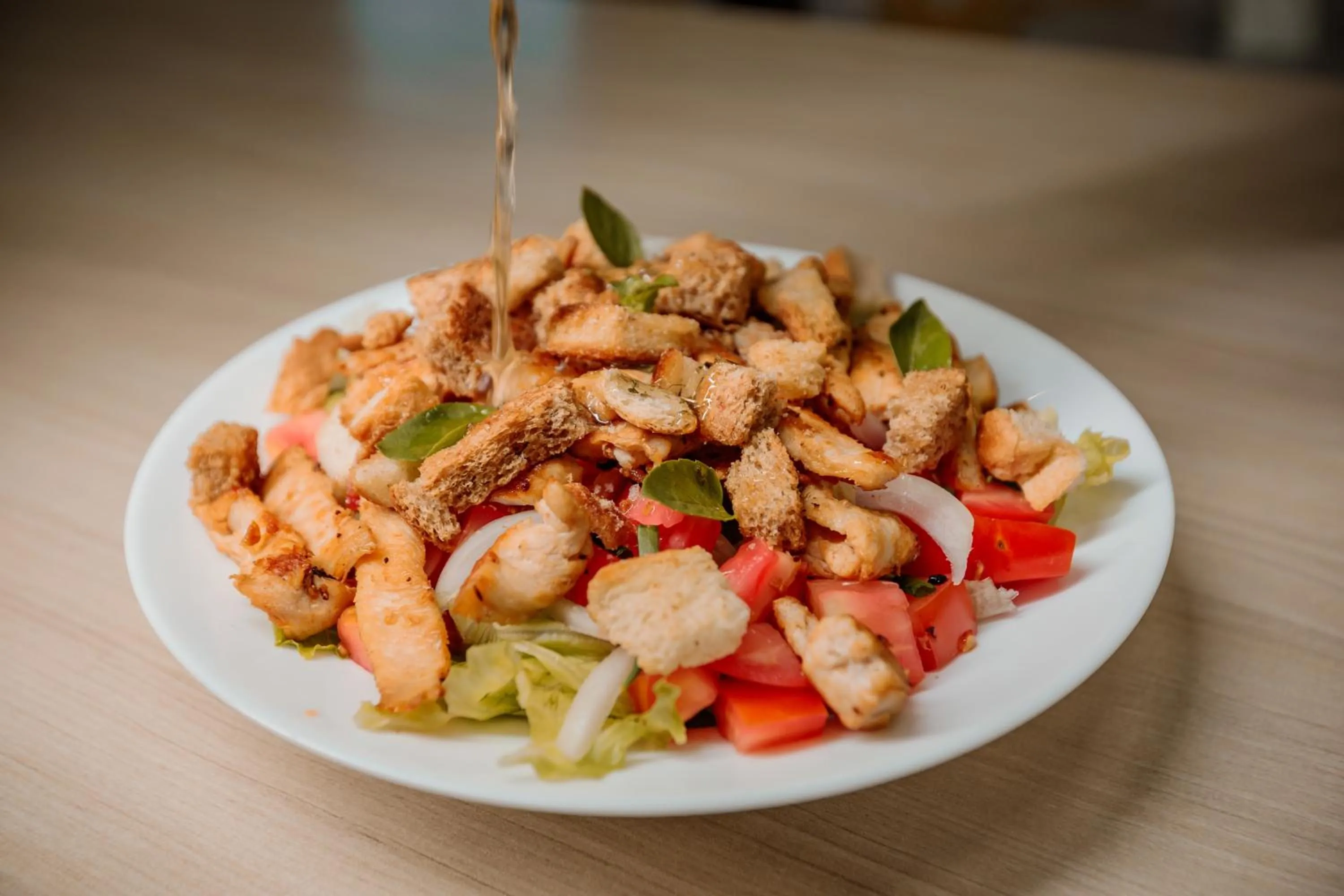 Restaurant/places to eat in IBIS BUDGET CAPAO Bonito