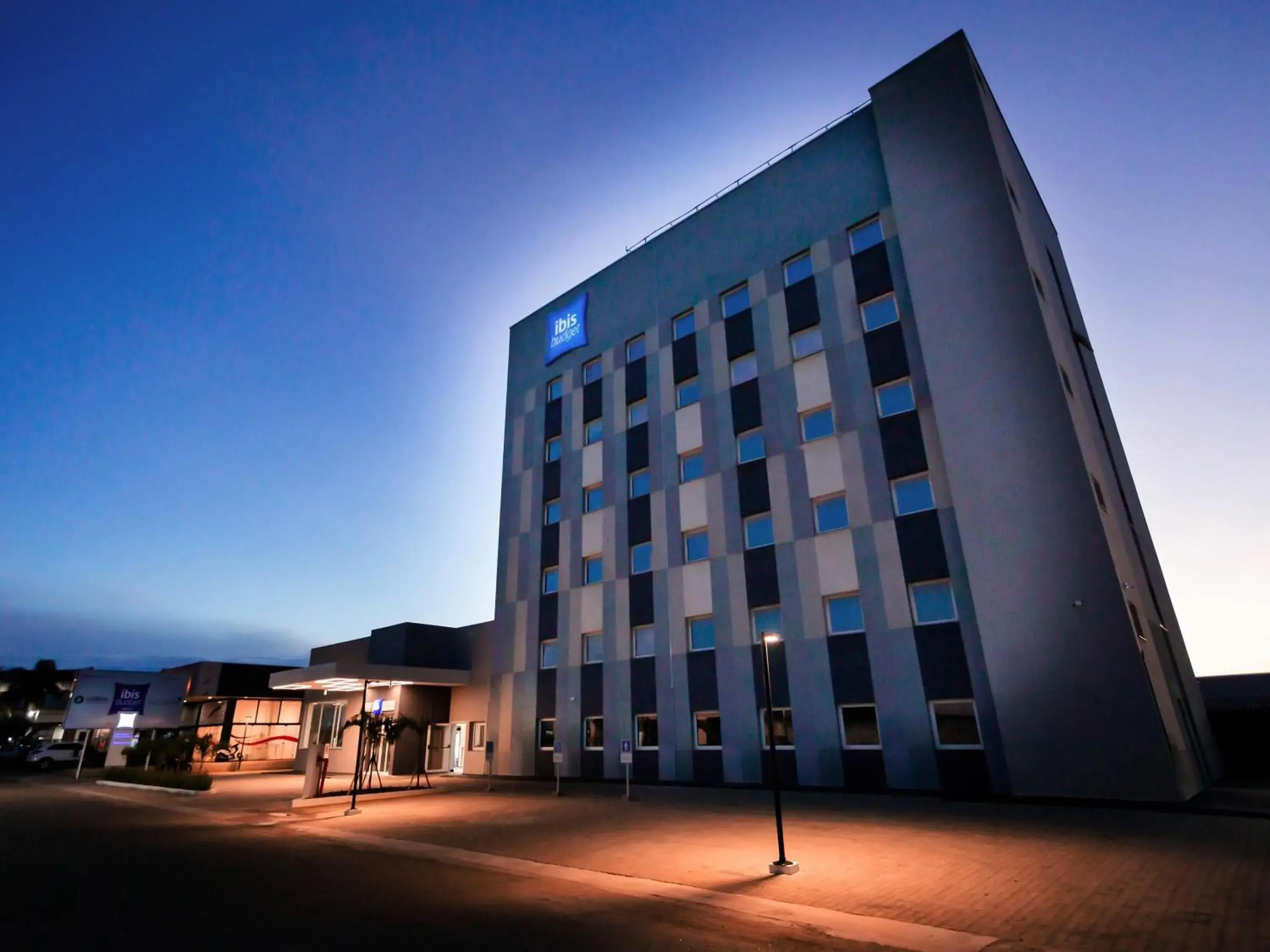 Property building in IBIS BUDGET CAPAO Bonito Property building in IBIS BUDGET CAPAO Bonito