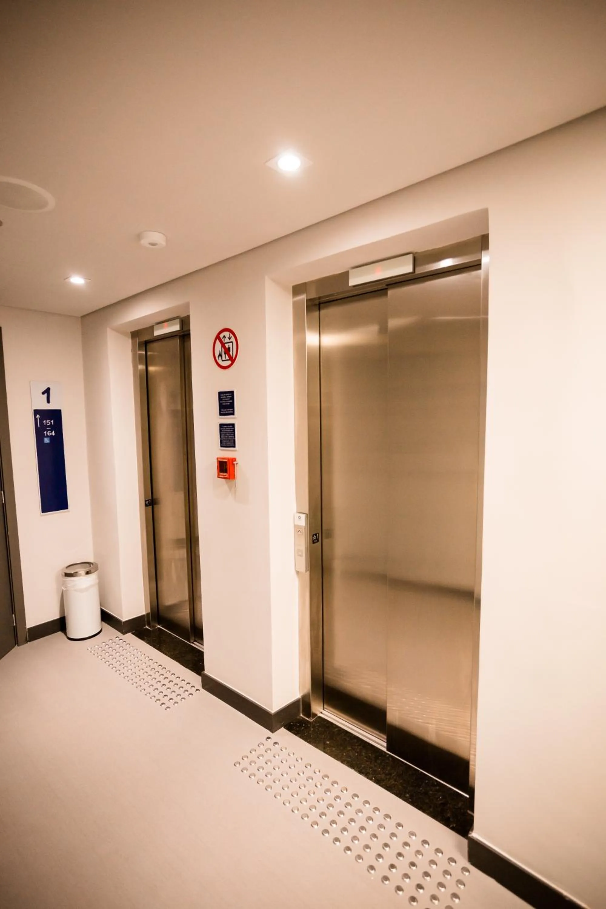 Lobby or reception in IBIS BUDGET CAPAO Bonito