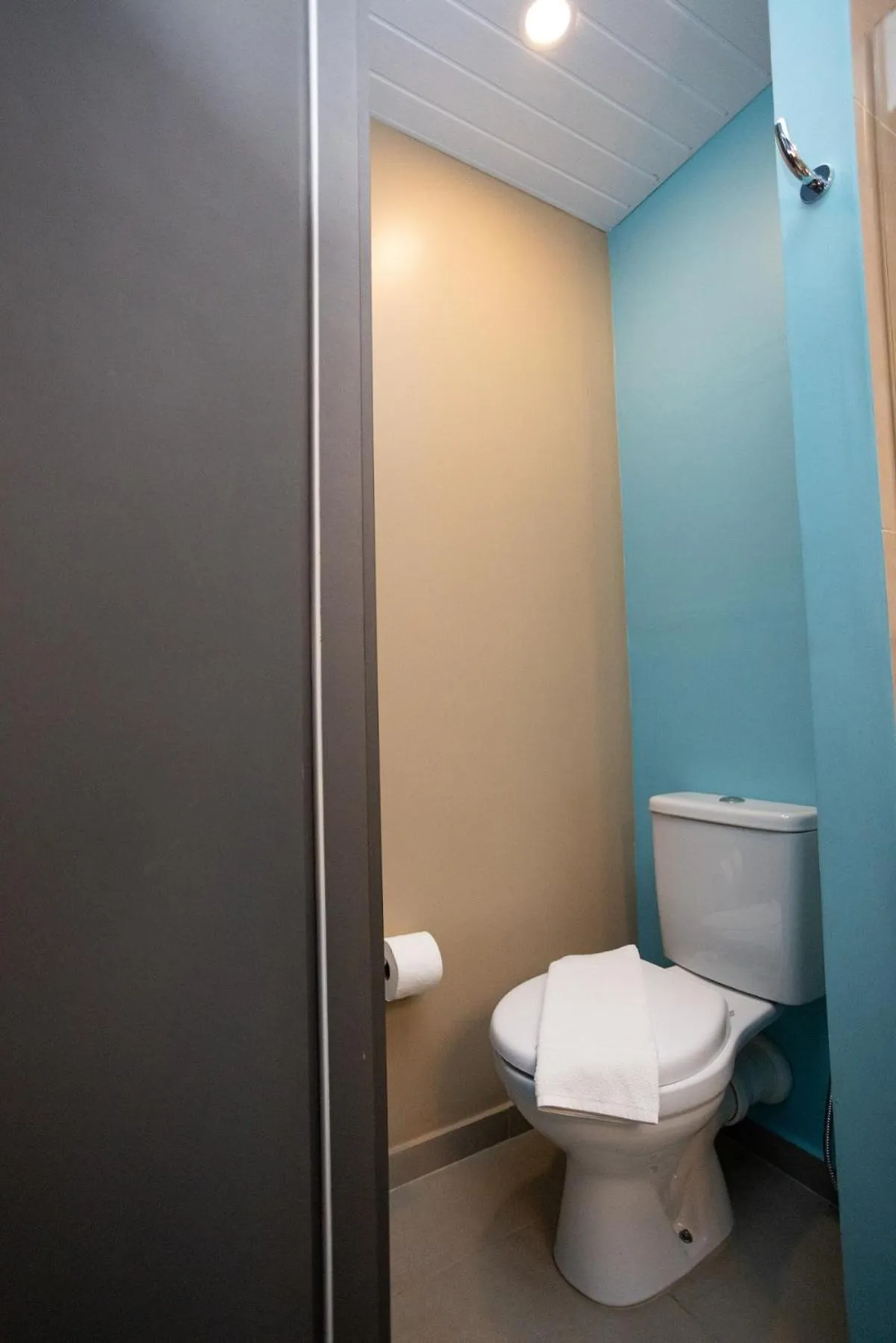 Bathroom in IBIS BUDGET CAPAO Bonito