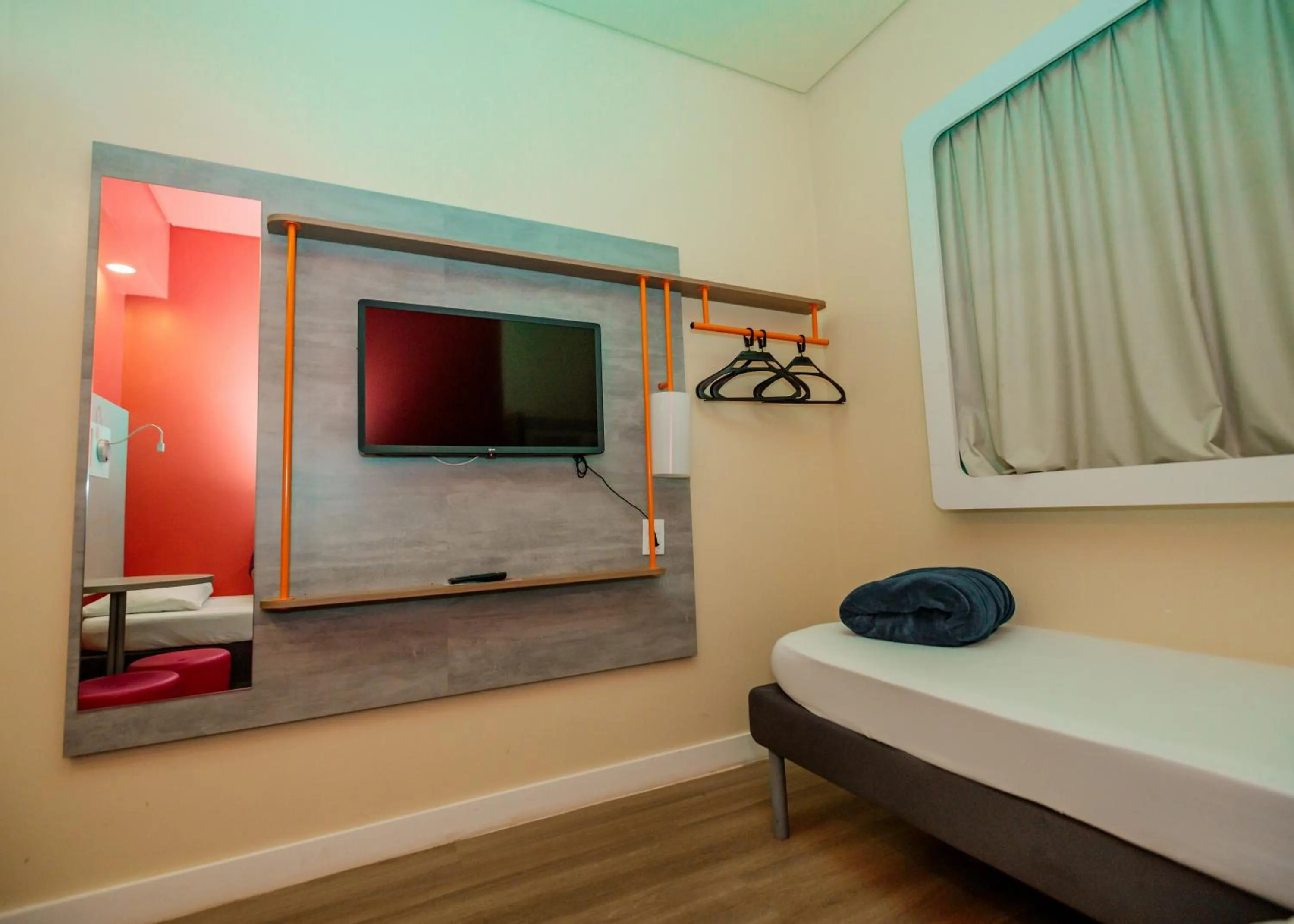 Bedroom, Bed in IBIS BUDGET CAPAO Bonito