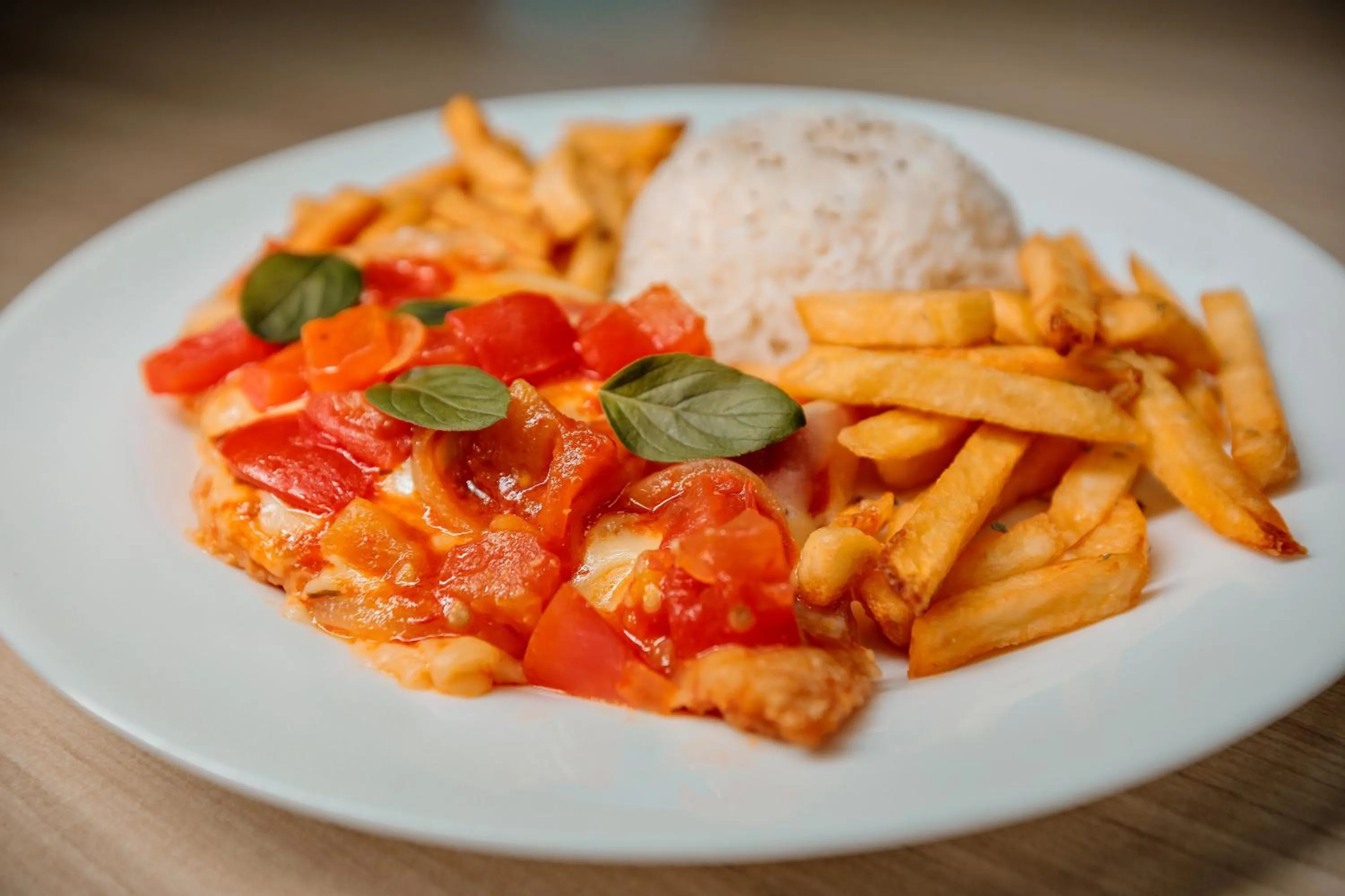 Restaurant/places to eat in IBIS BUDGET CAPAO Bonito