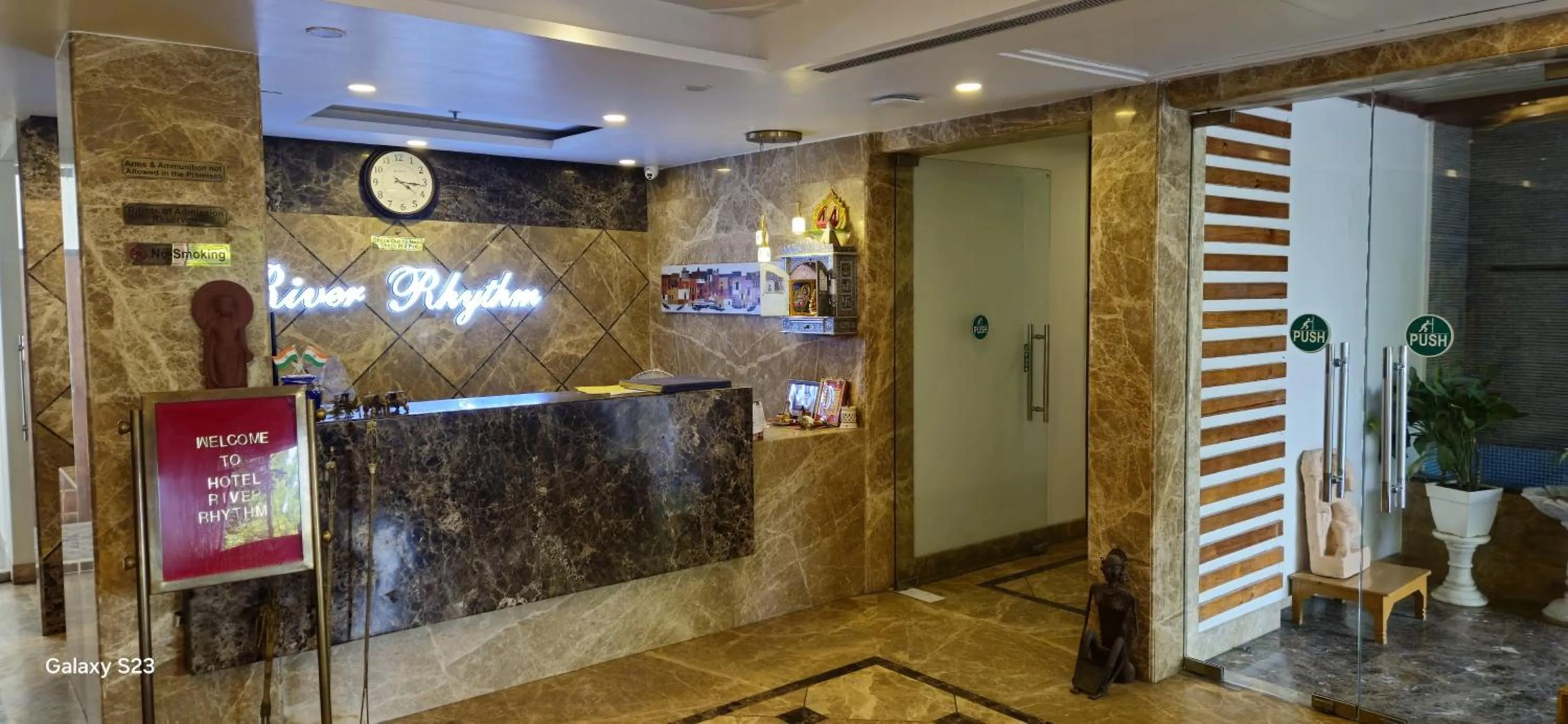 Lobby or reception in Hotel River Rhythm Assi Ghat