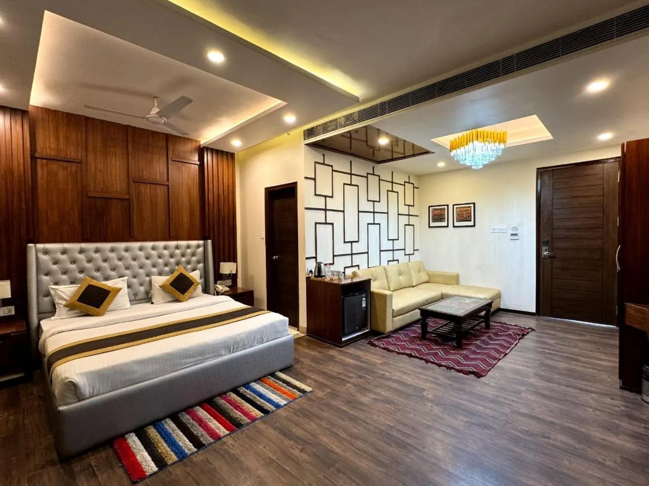 Bed in Hotel River Rhythm Assi Ghat