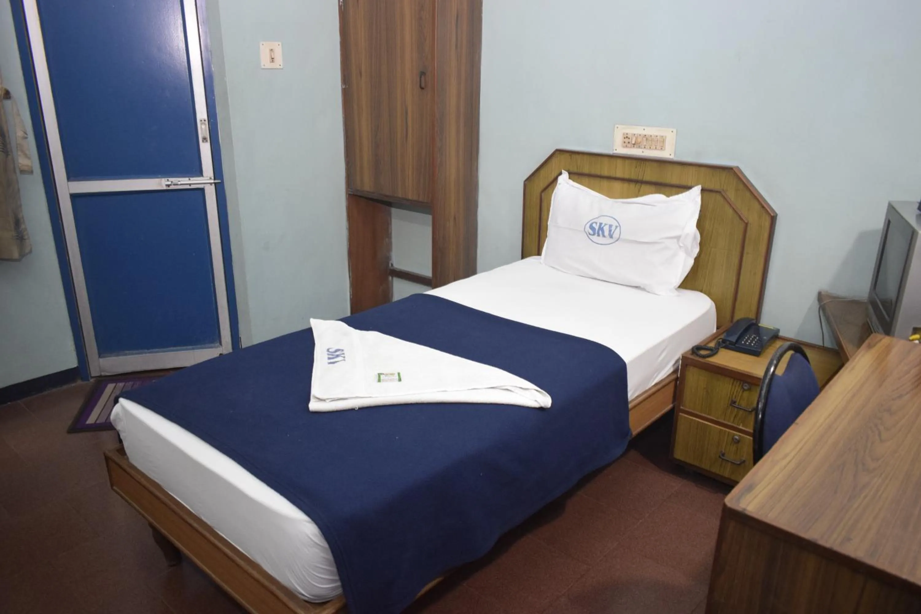 Bed in Sri Krishna Vilas
