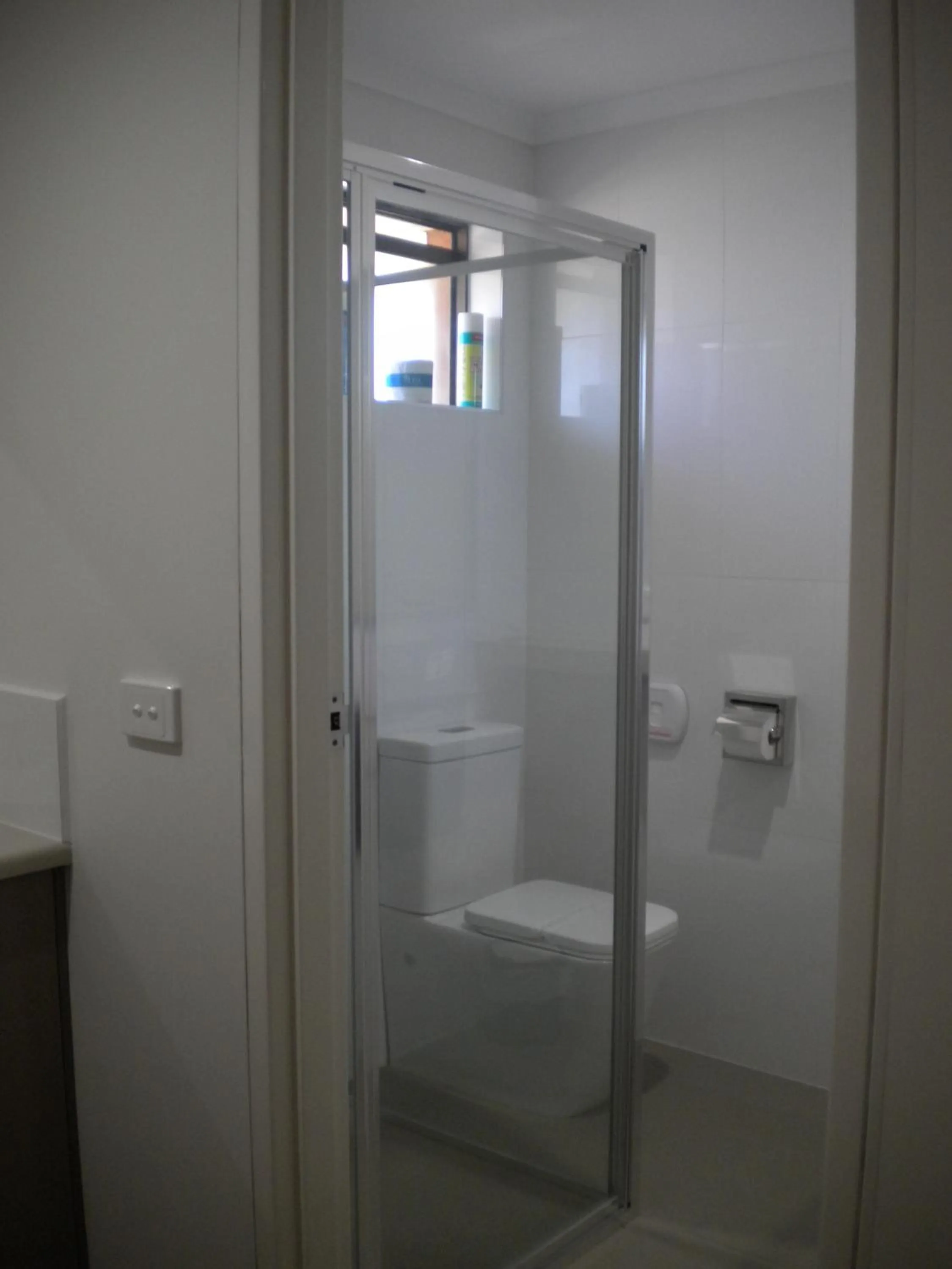 Bathroom in Moama Central Motel