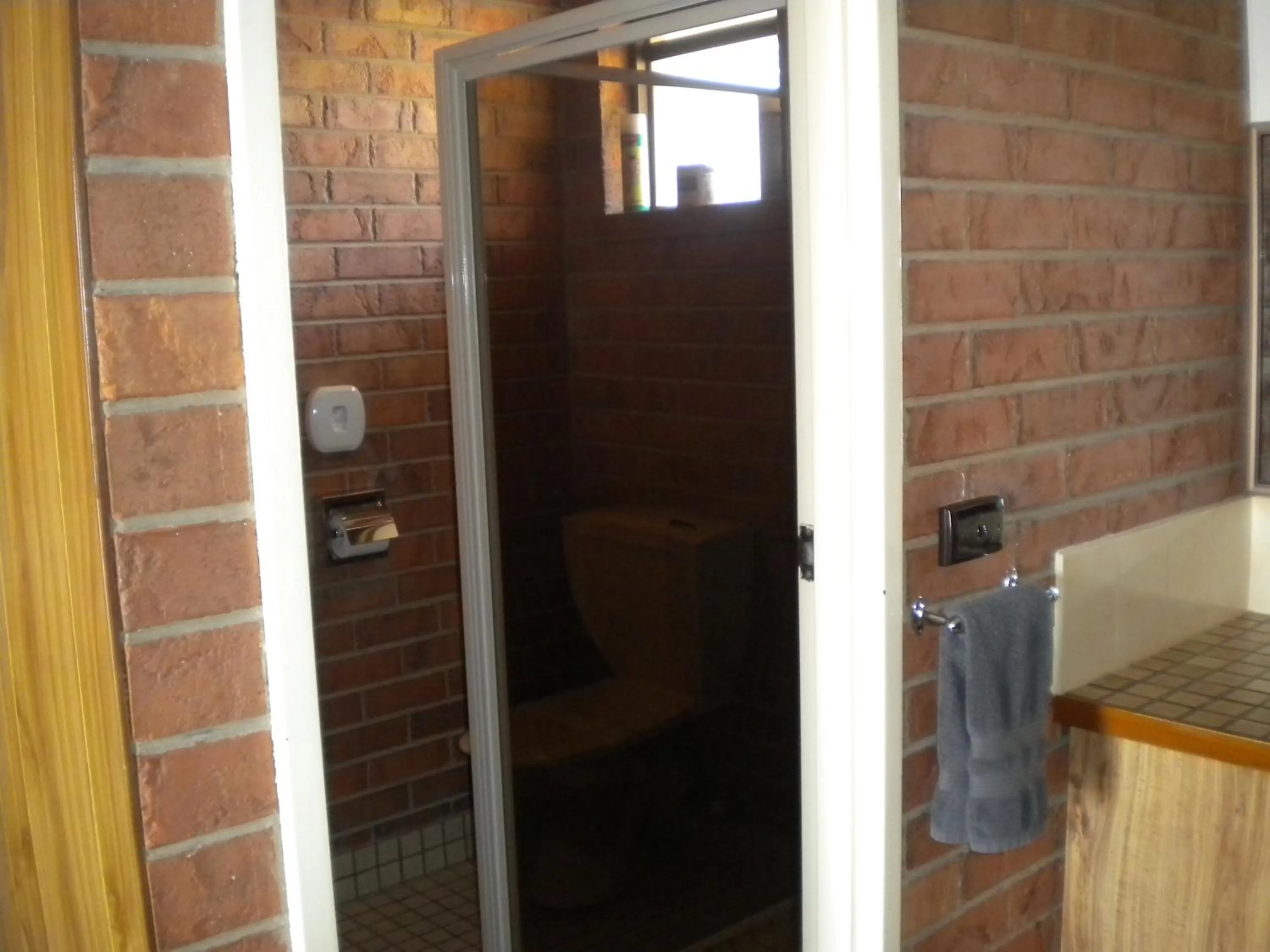 Bathroom in Moama Central Motel