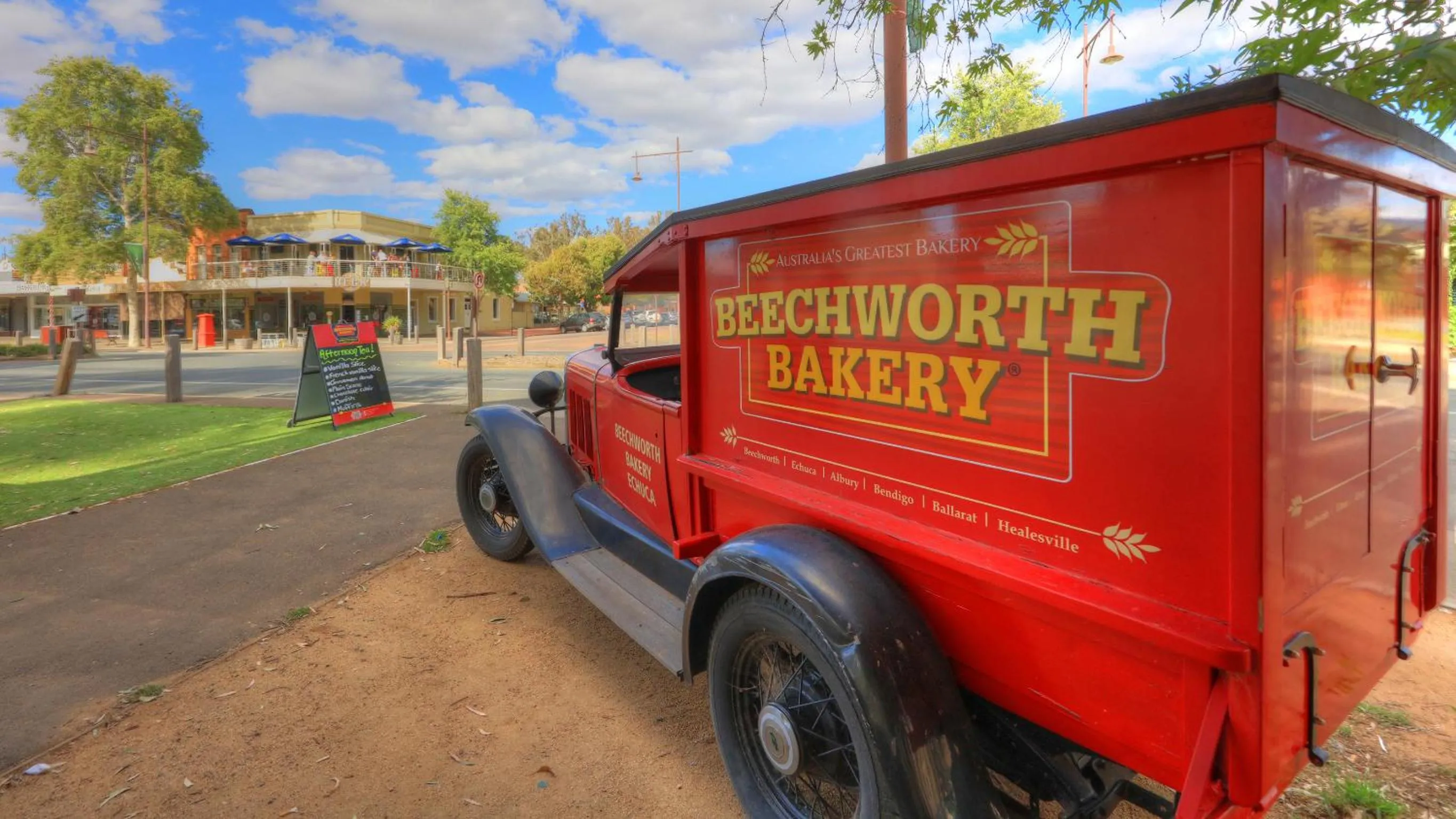 Restaurant/places to eat in Moama Central Motel