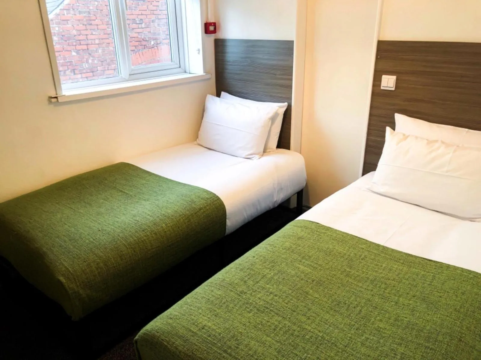 Bedroom, Bed in The Bawdens Holiday Apartments