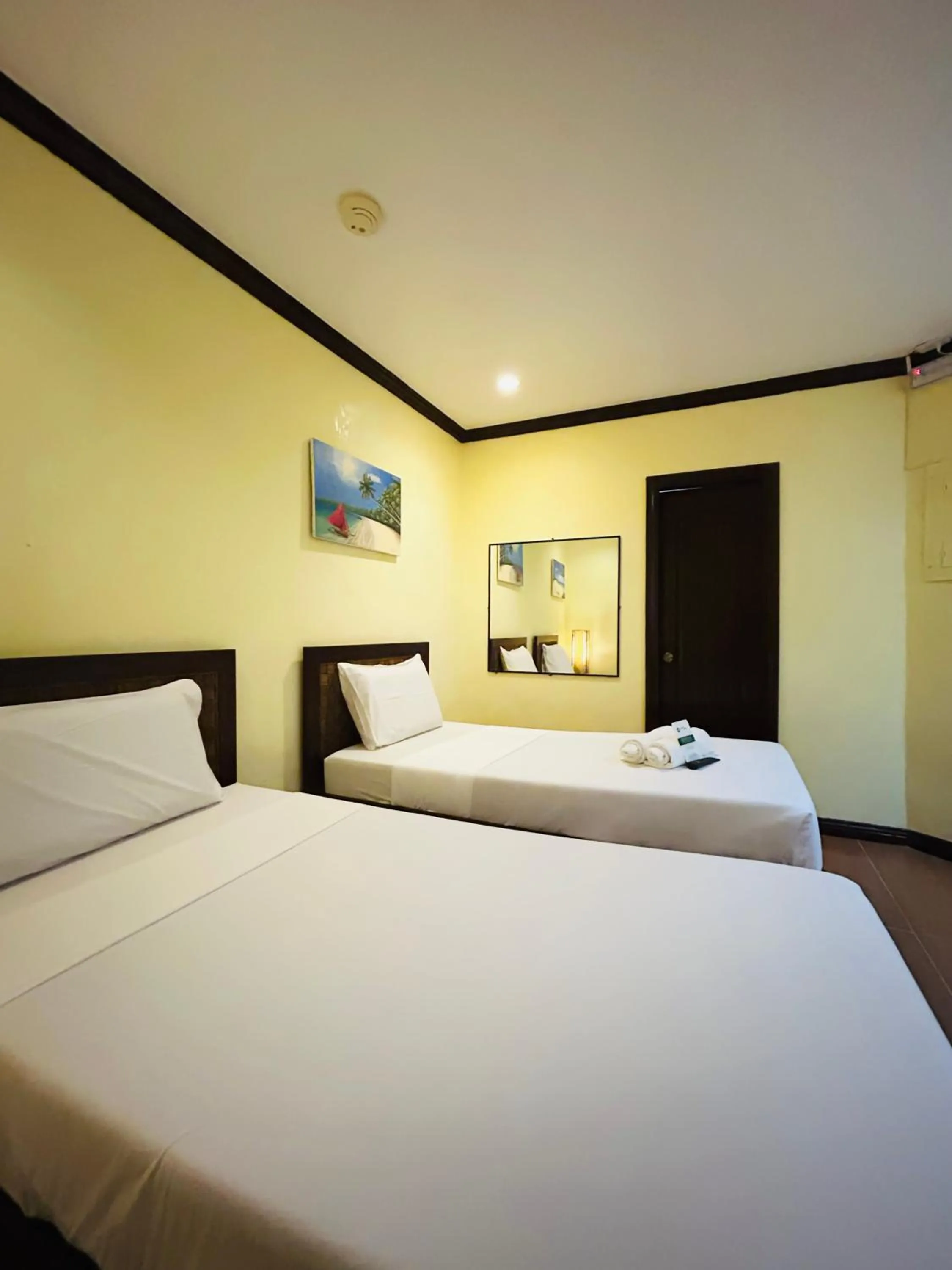 Bed in Sheridan Villas Boracay