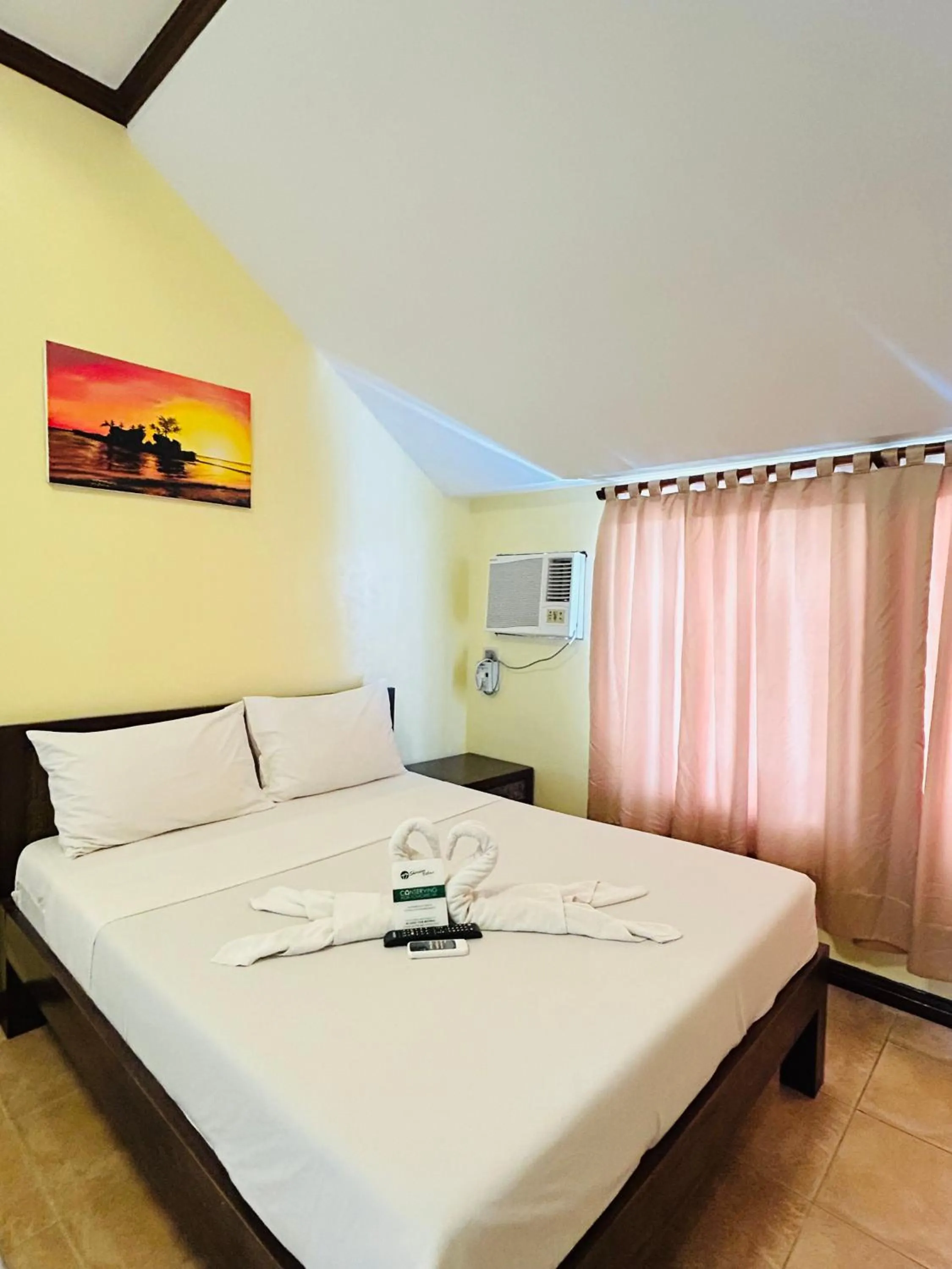 Bed in Sheridan Villas Boracay