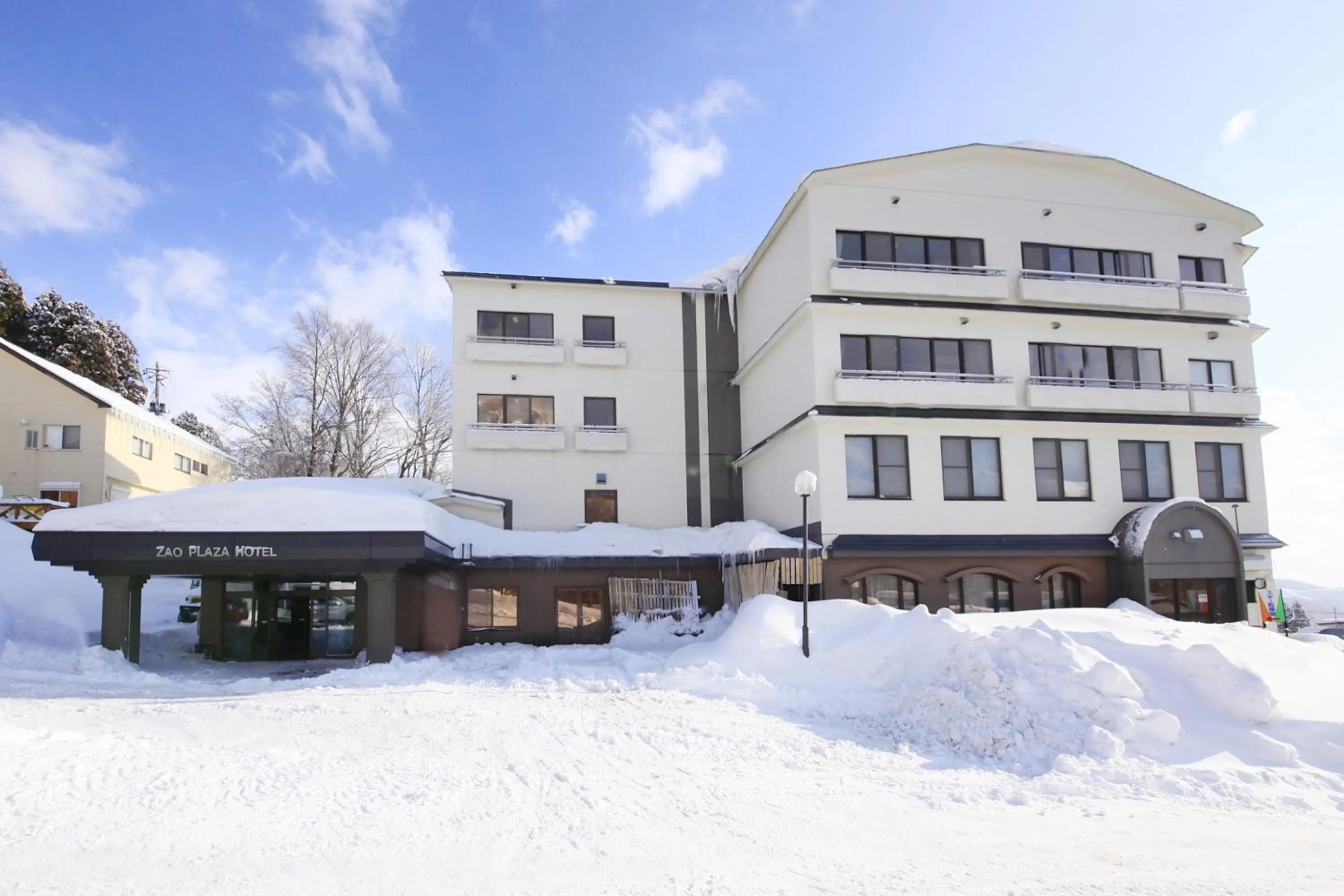 Facade/entrance in Zao Plaza Hotel