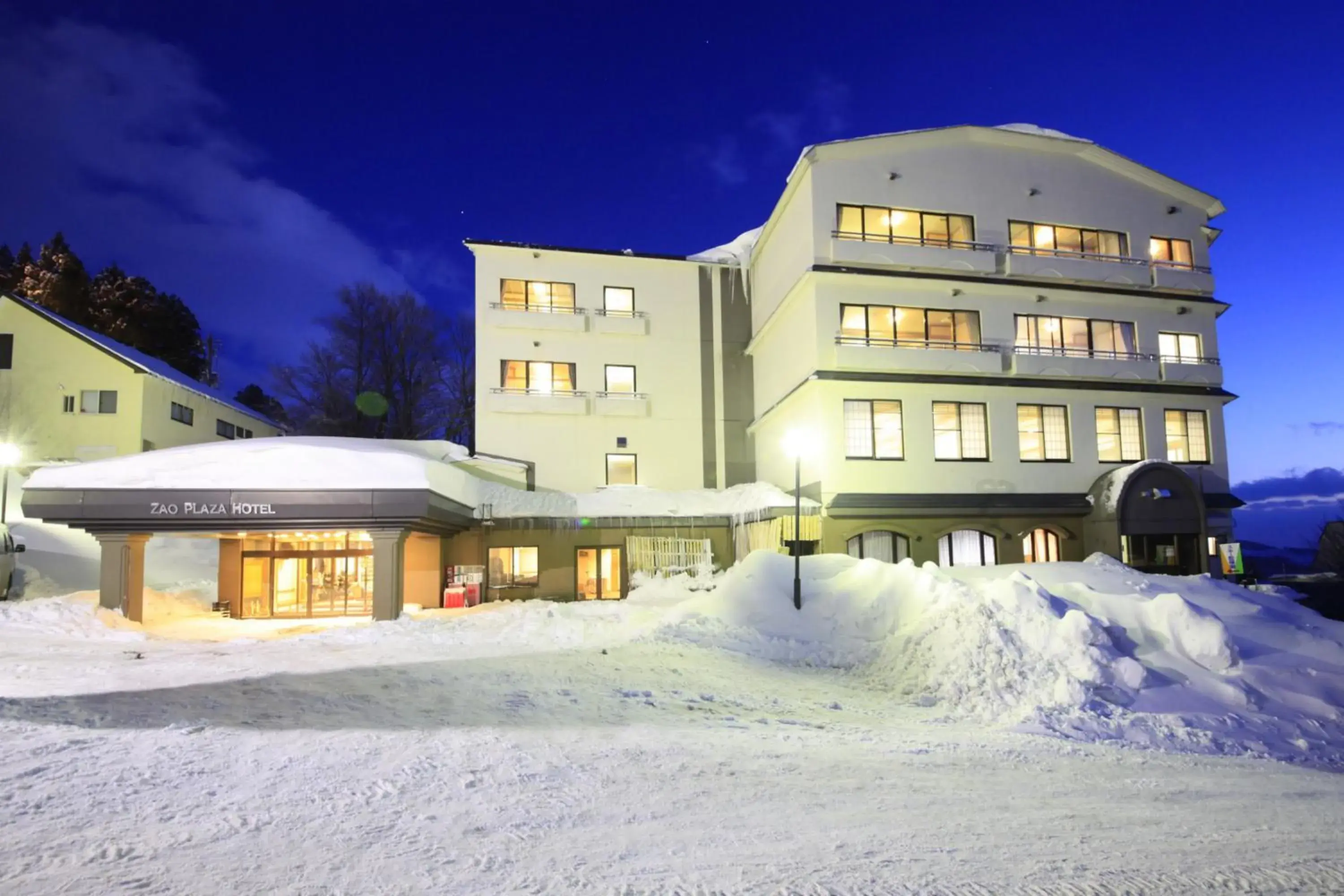 Facade/entrance in Zao Plaza Hotel Facade/entrance in Zao Plaza Hotel