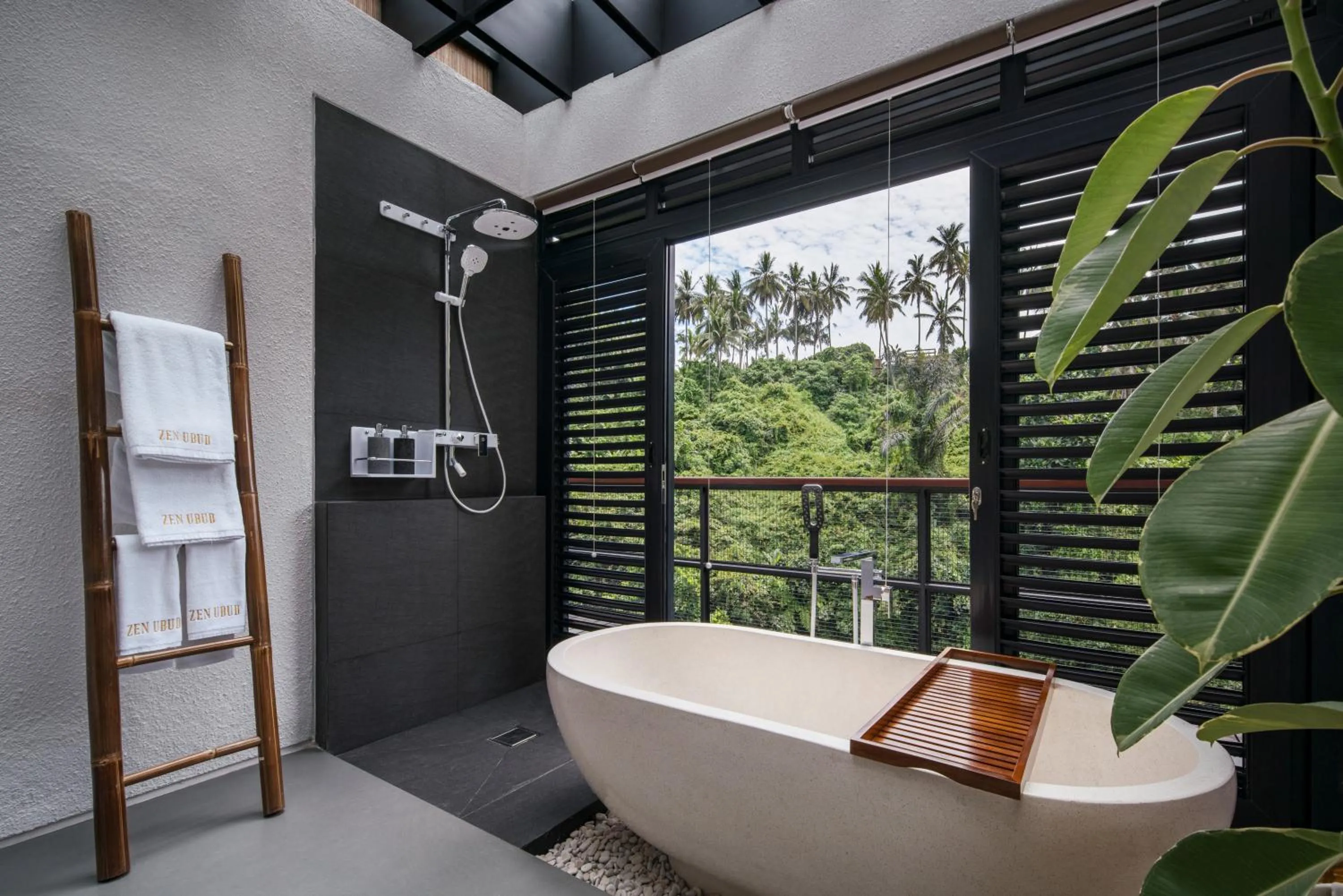 Bath in Zenubud