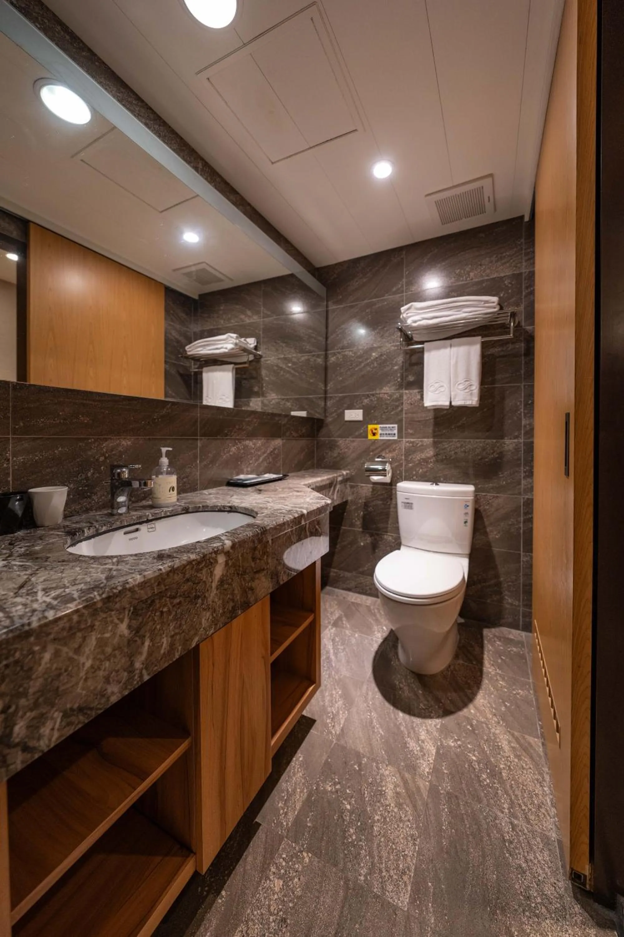 Bathroom in 雲富大飯店 Hotel Cloud-ZhongShan