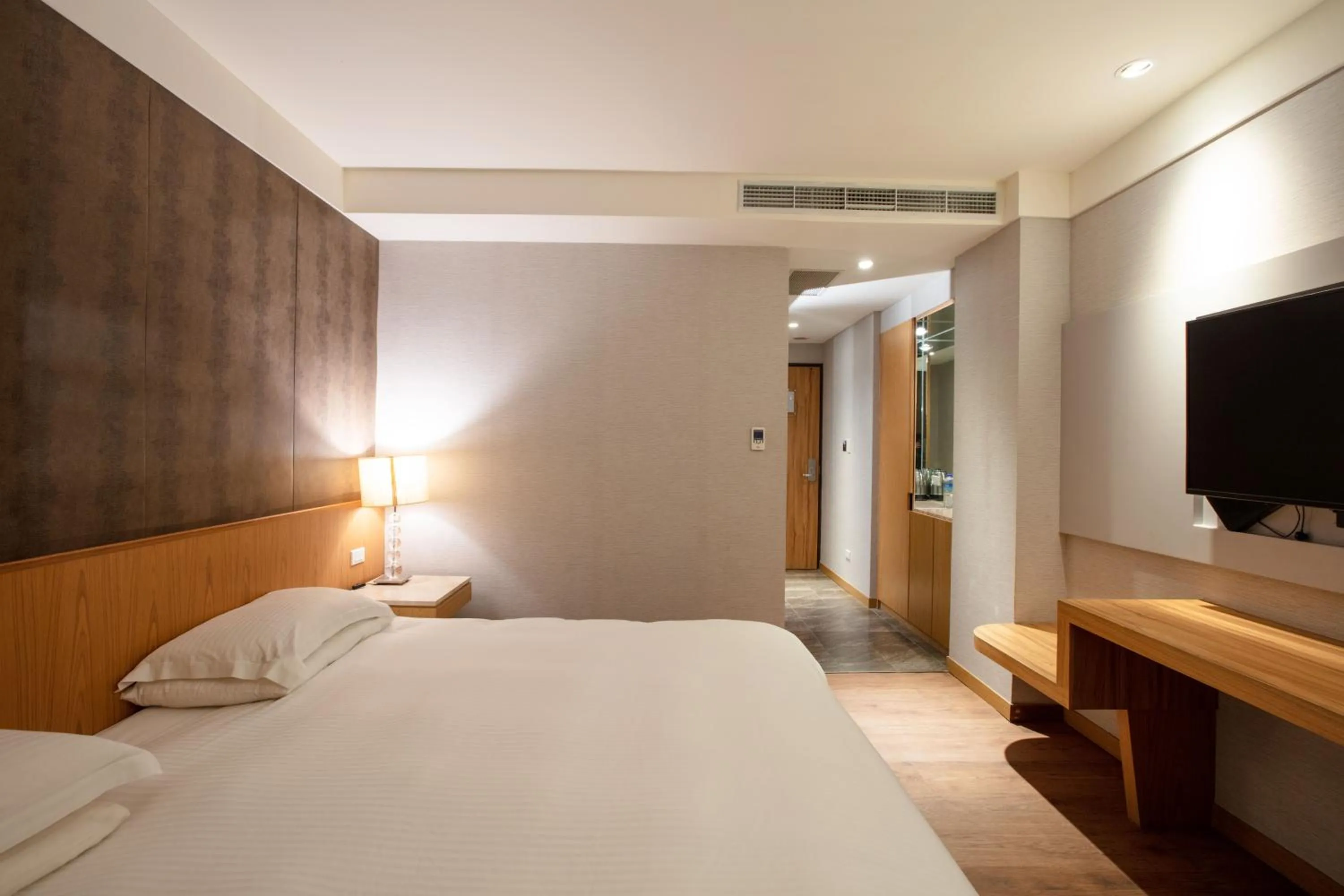 Photo of the whole room, Bed in 雲富大飯店 Hotel Cloud-ZhongShan