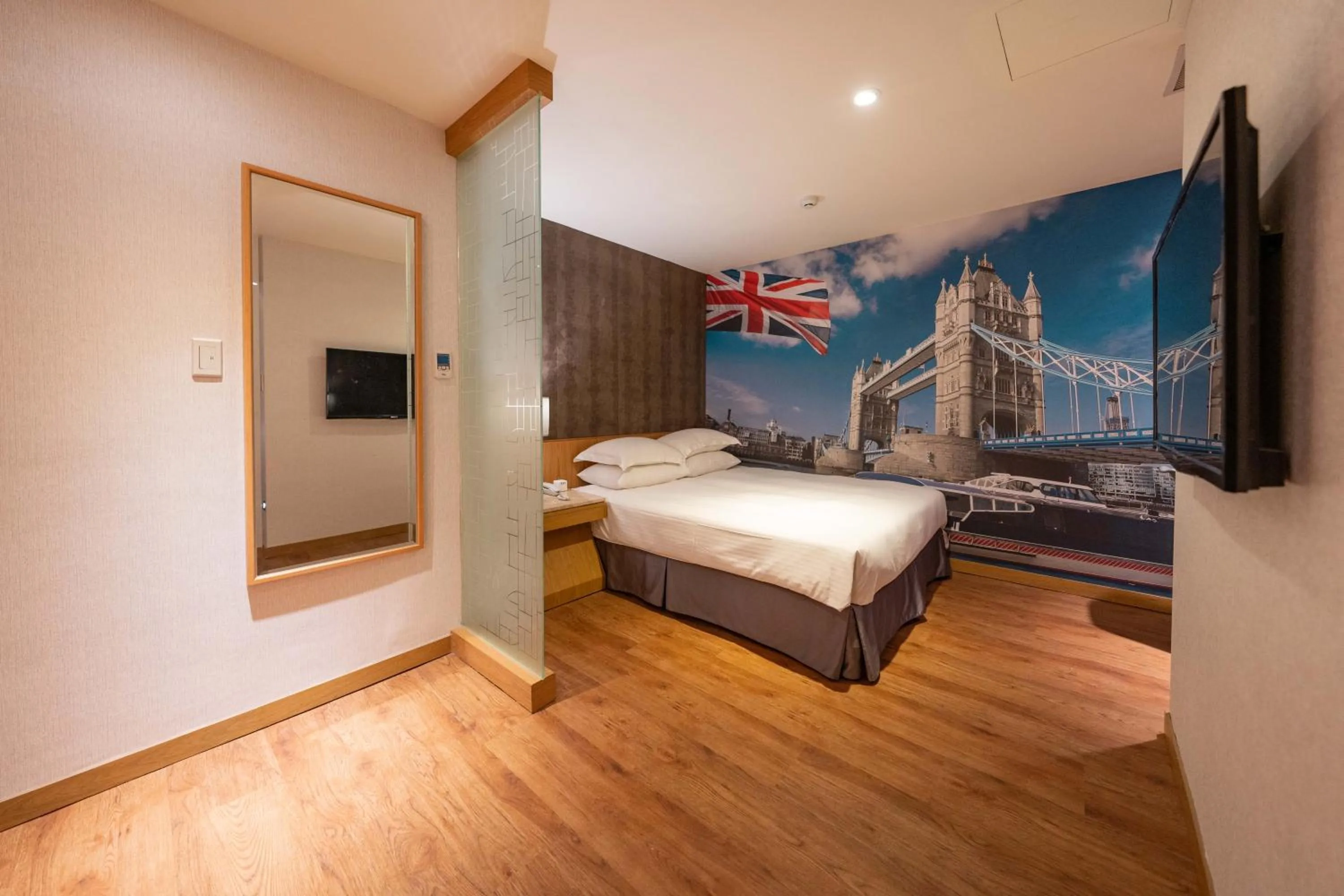 Photo of the whole room, Bed in 雲富大飯店 Hotel Cloud-ZhongShan