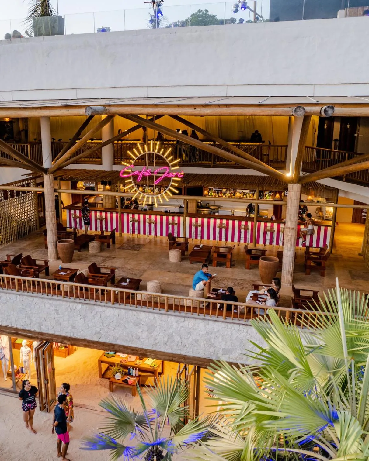 Restaurant/places to eat in Café Jeri Hotel - Adults Only