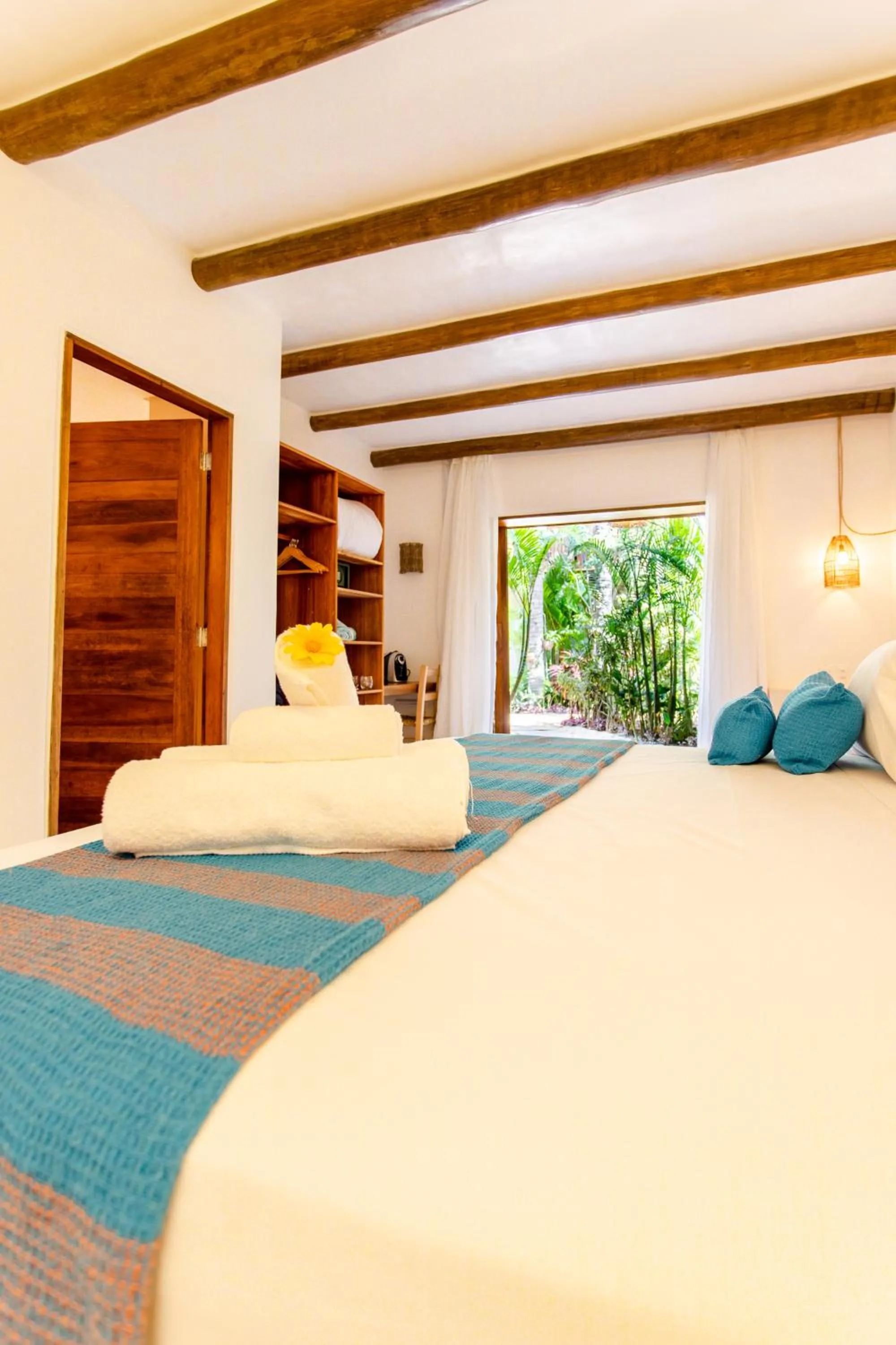 Bed in Café Jeri Hotel - Adults Only