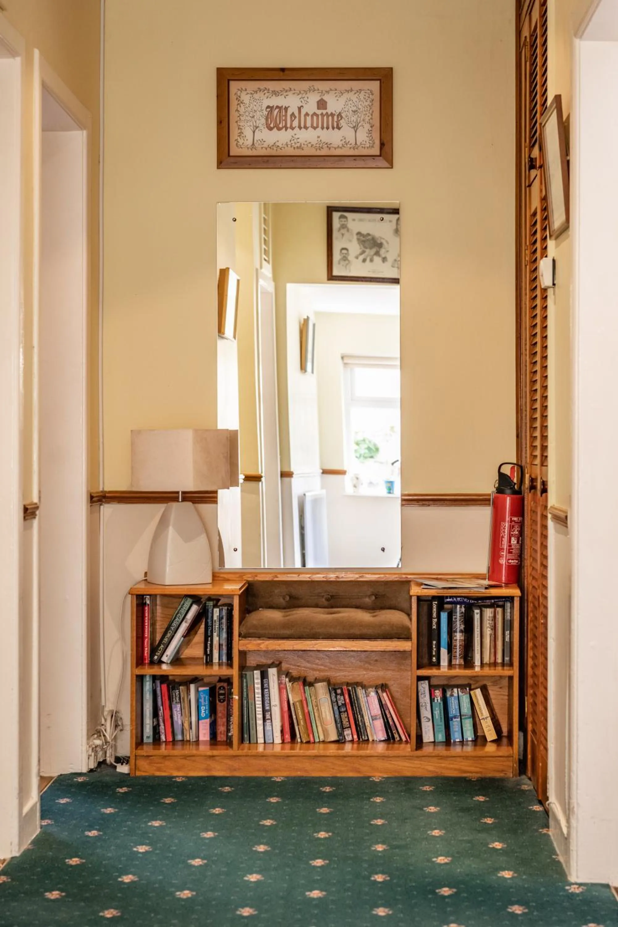 Communal lounge/ TV room in Gleann Na Smol
