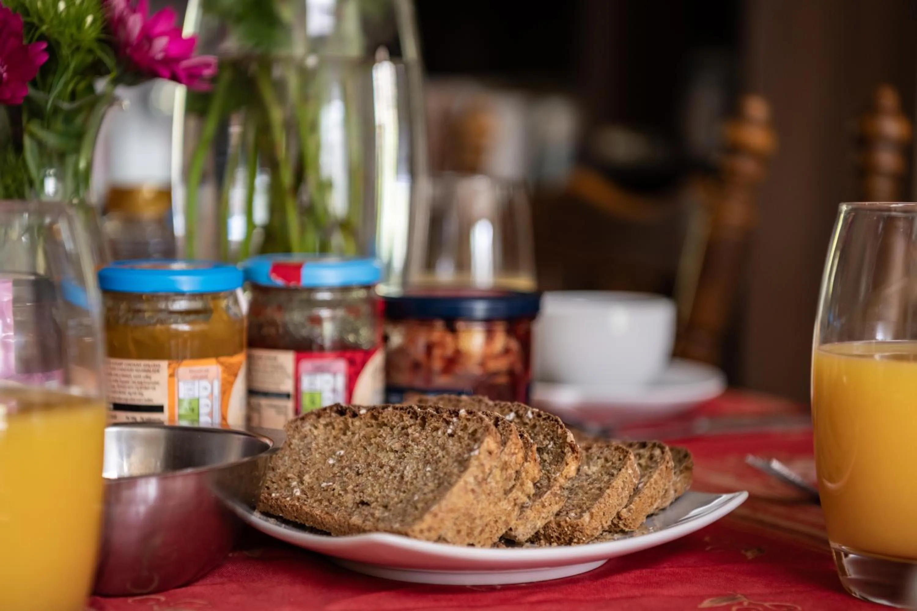 Food and drinks in Gleann Na Smol