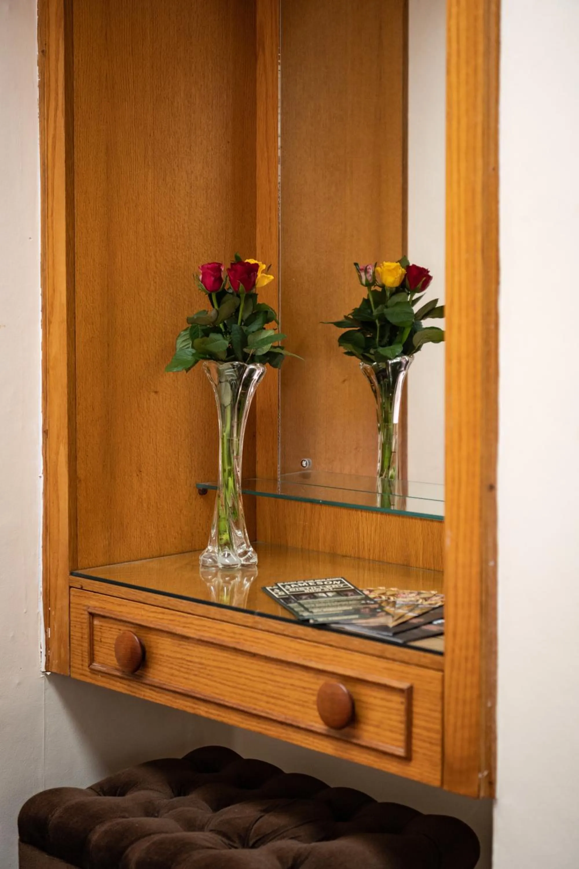 Seating area in Gleann Na Smol