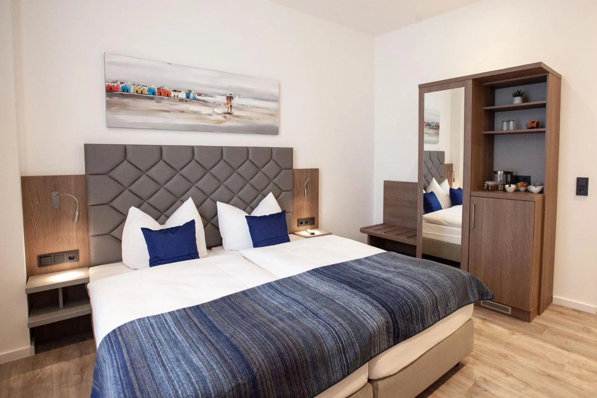 Bed in Gästehaus freches Perlhuhn