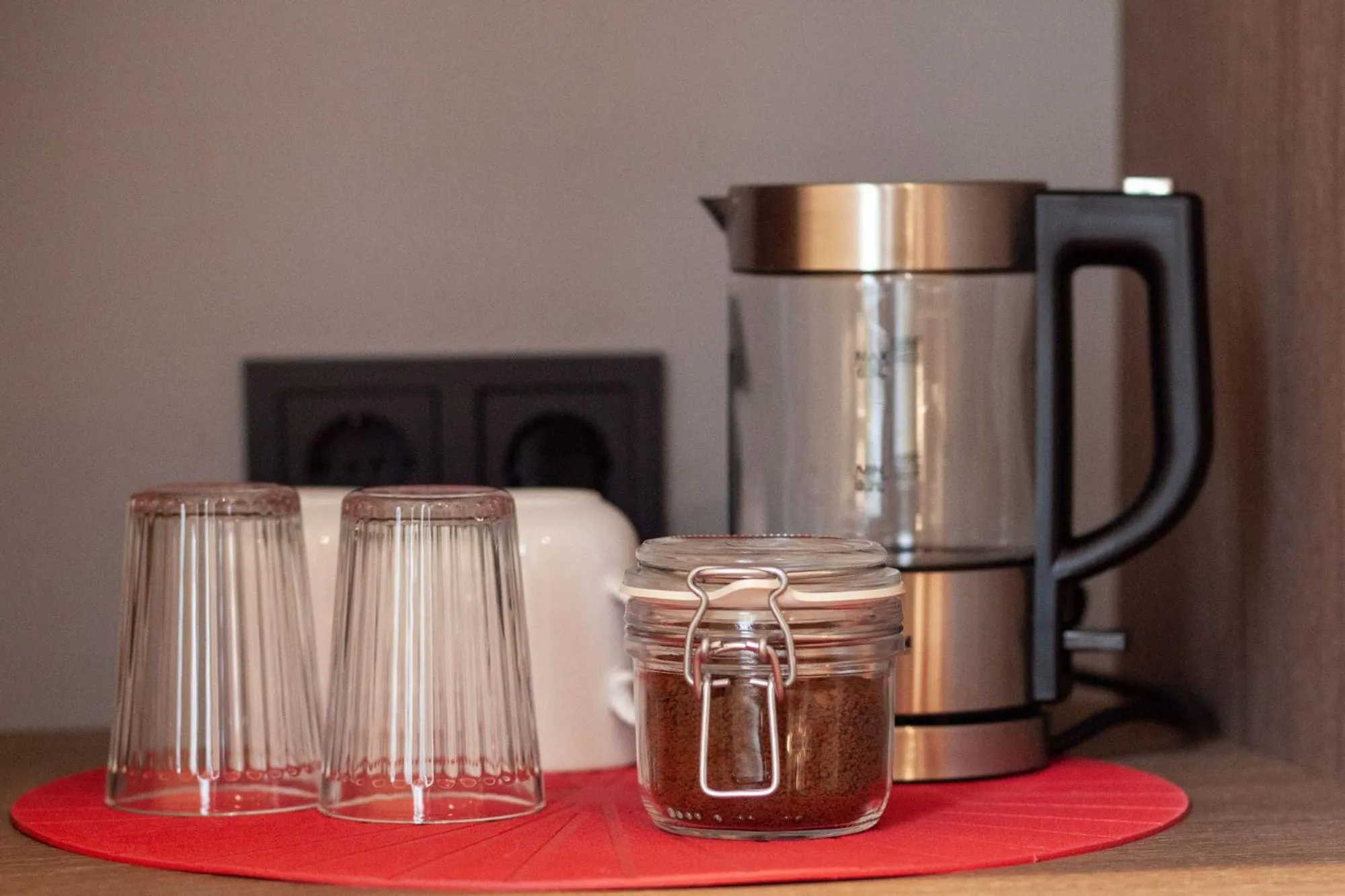 Coffee/tea facilities in Gästehaus freches Perlhuhn